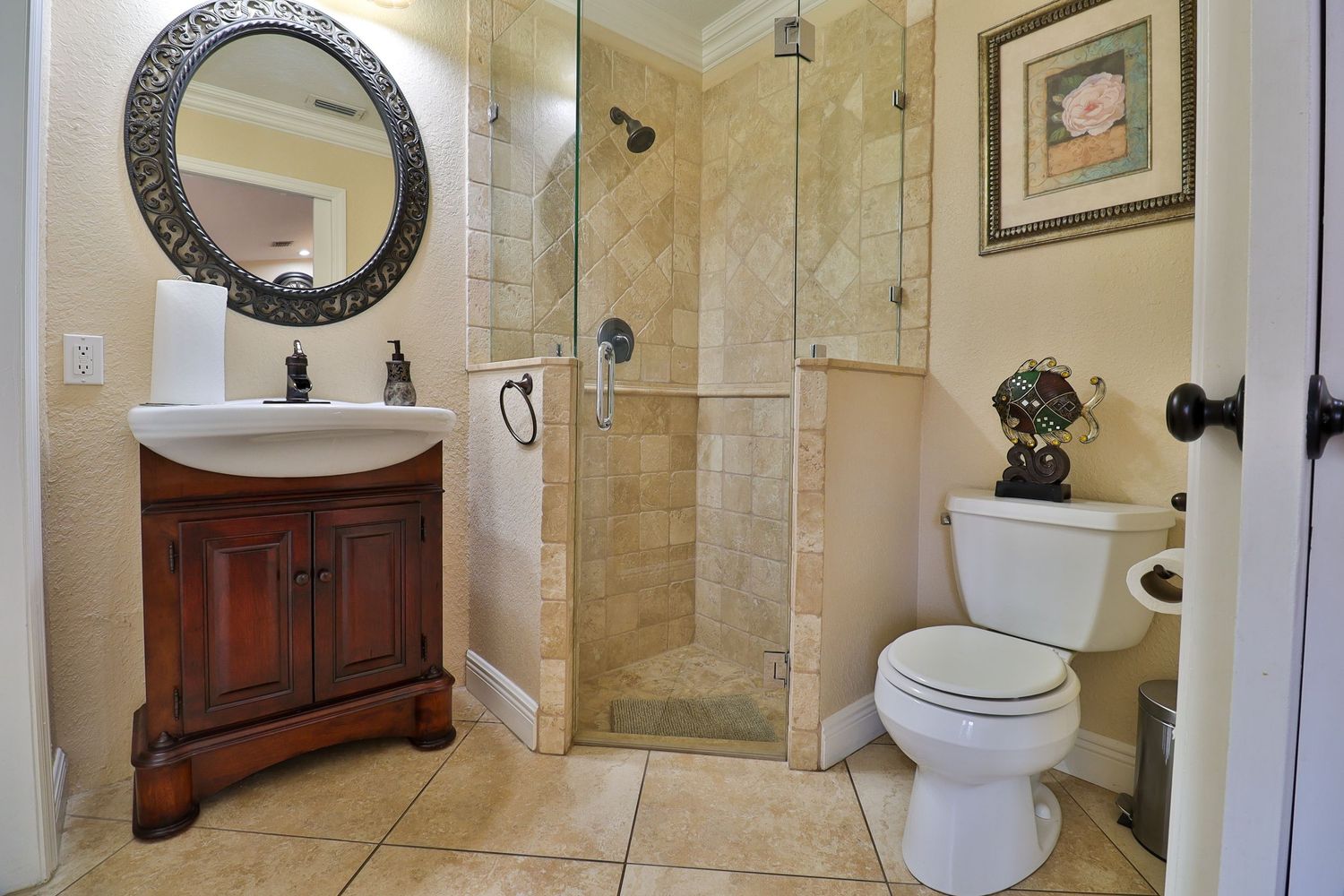 bathroom of 3111 Buccaneer Rd