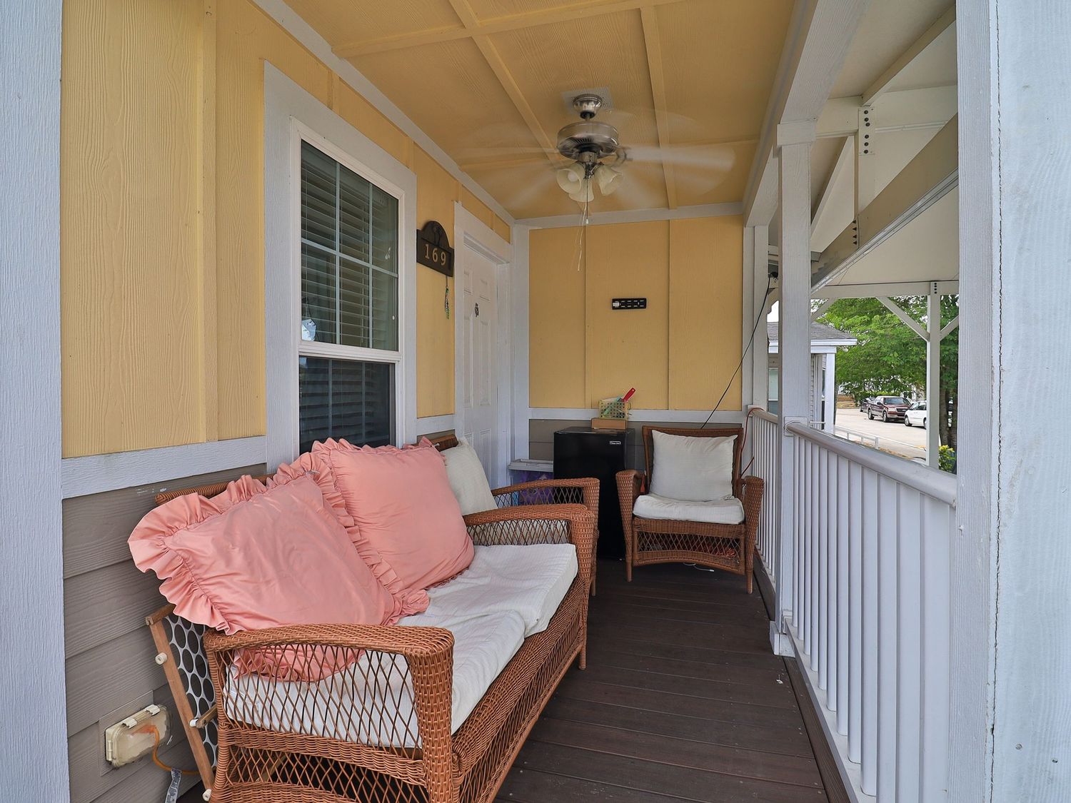 Front porch of 169 Plantation Blvd