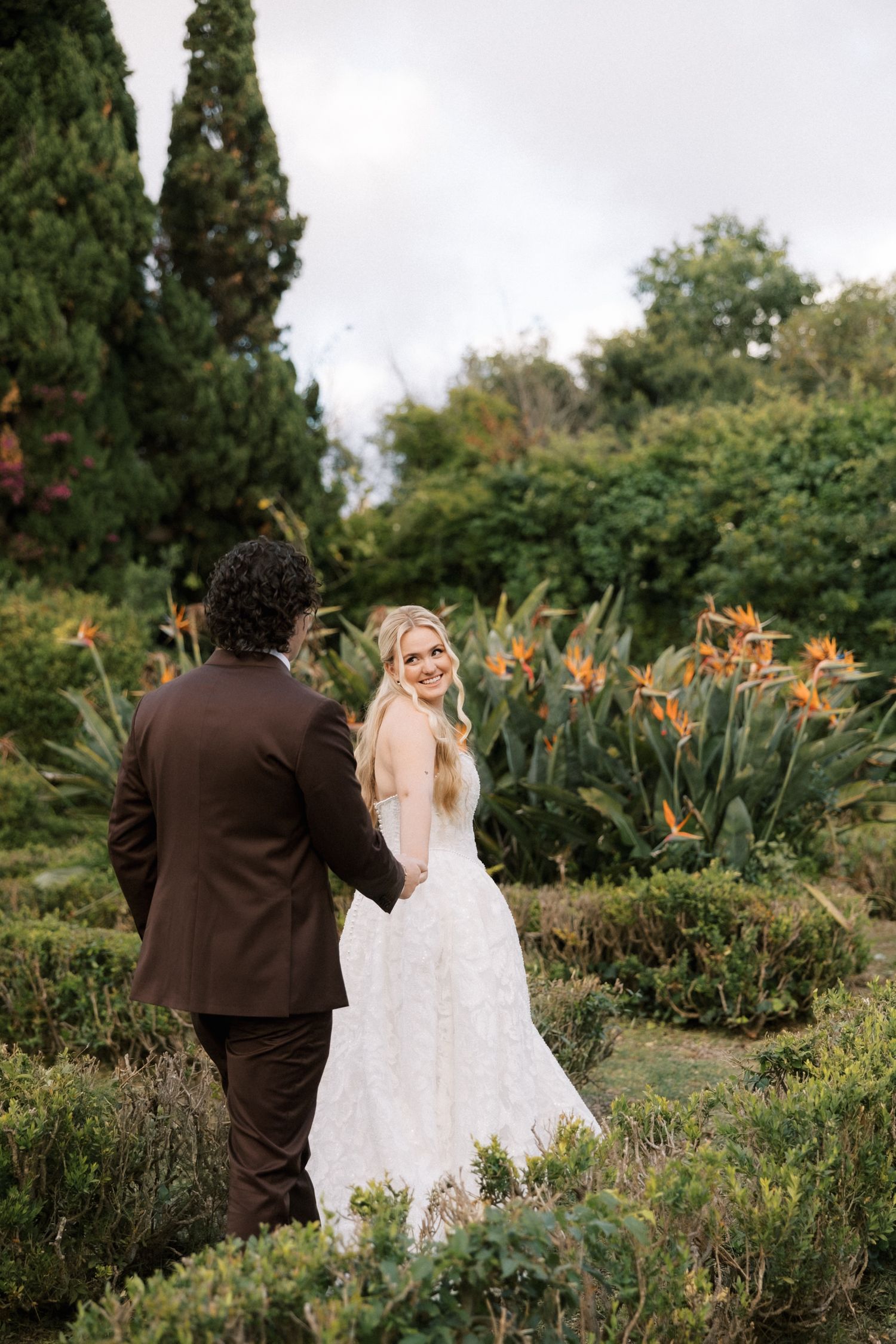Couple portraits at Quinta do Torneiro wedding villa in Portugal