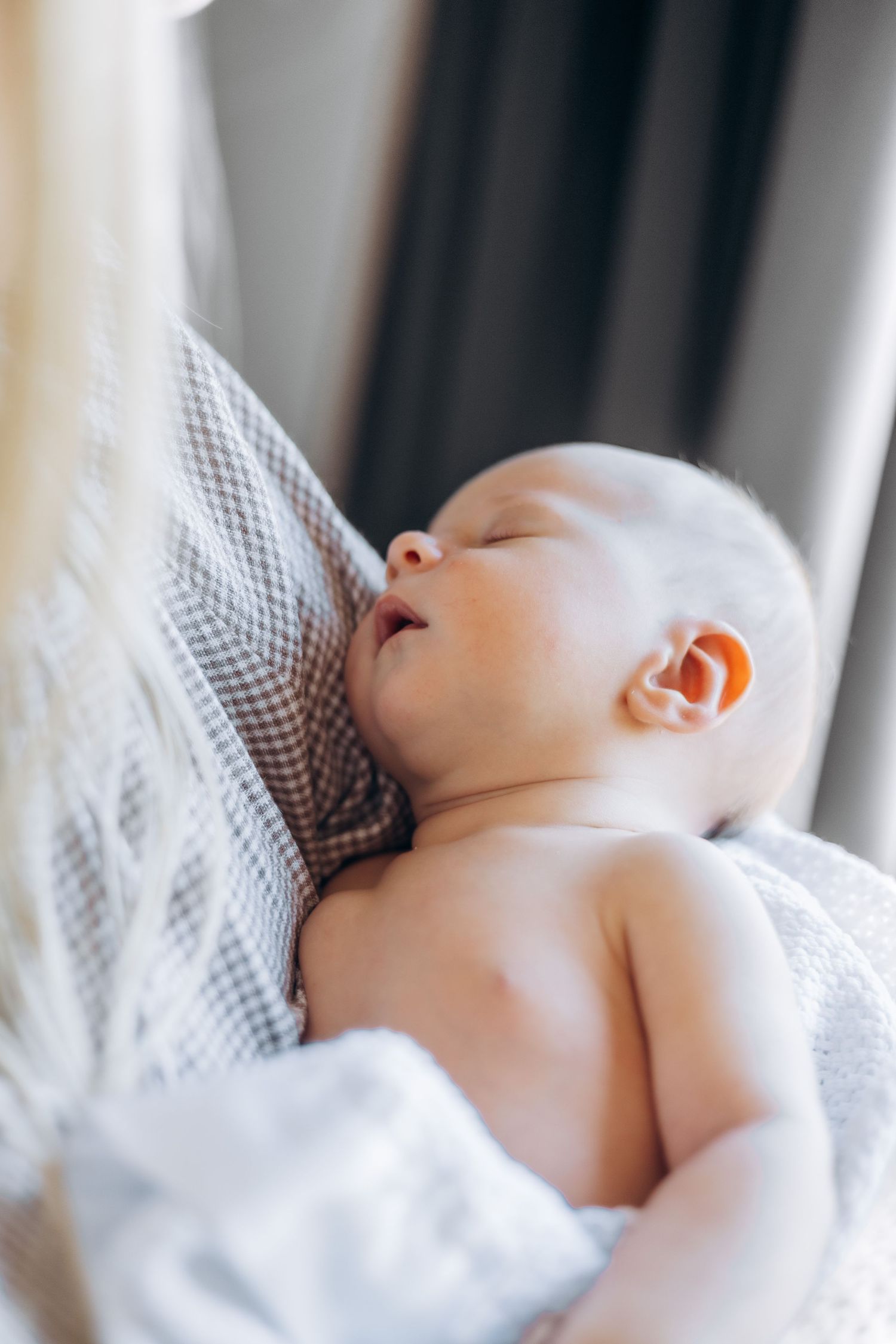 Christchurch family photographer, newborn, lifestyle family photography, Canterbury, couples, maternity, wedding, portrait, love, engagement