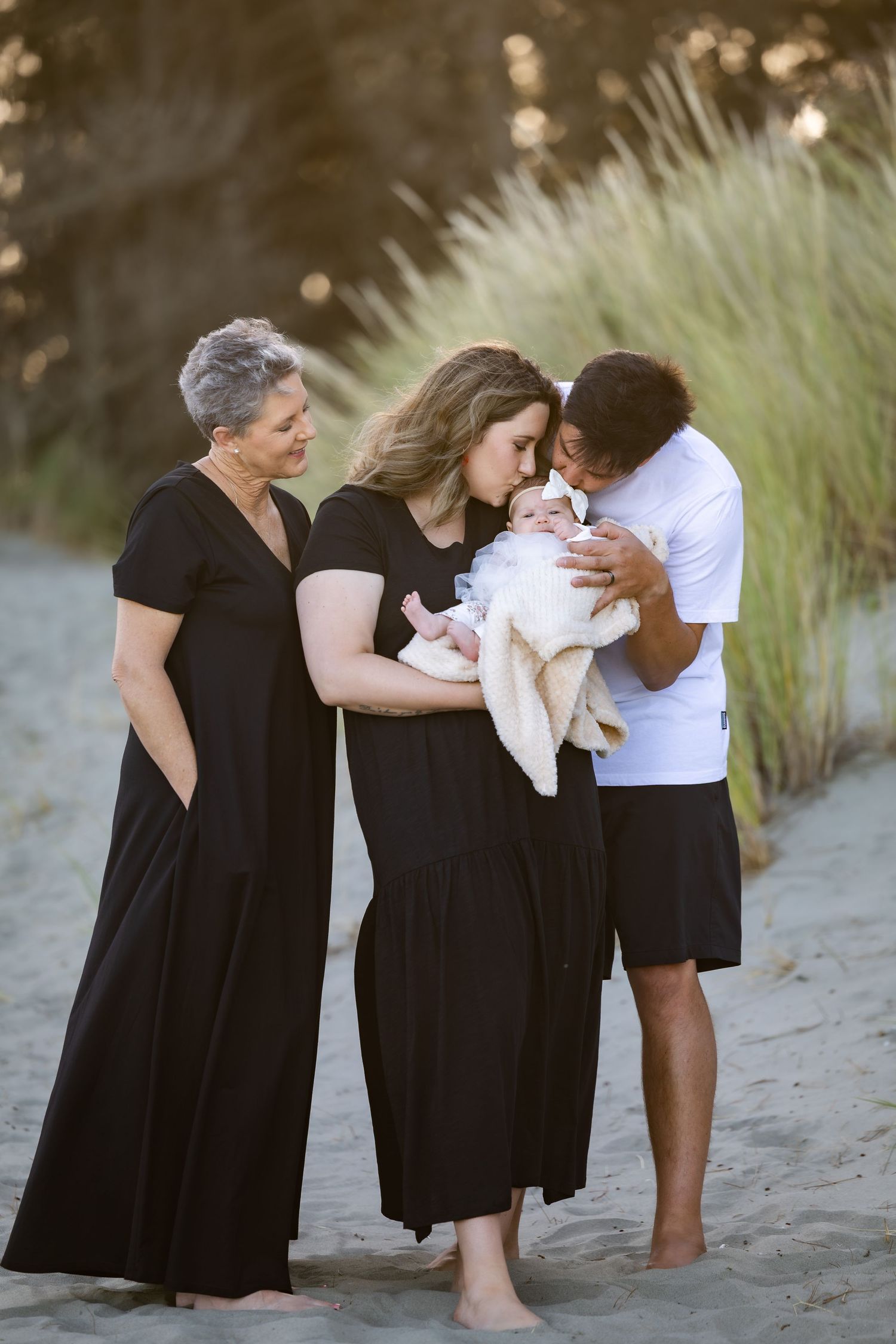 Christchurch family photographer, newborn, lifestyle family photography, Canterbury, couples, maternity, wedding, portrait, love, engagement