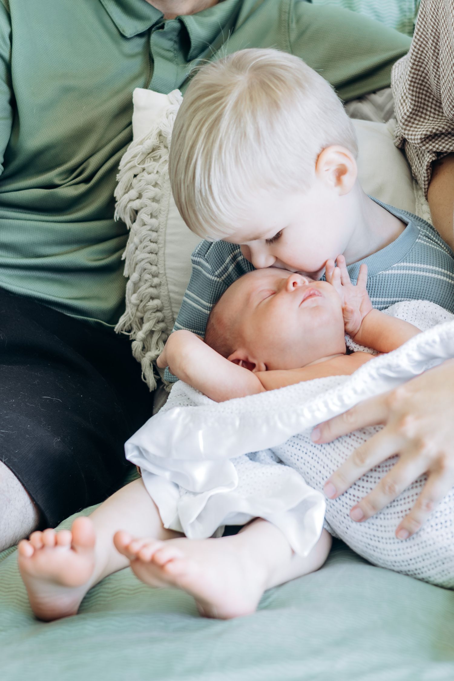 Christchurch family photographer, newborn, lifestyle family photography, Canterbury, couples, maternity, wedding, portrait, love, engagement