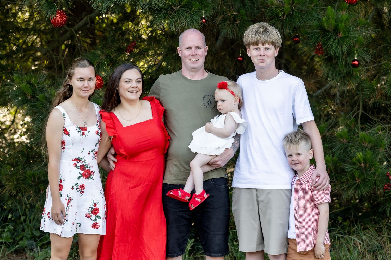 Christchurch family photographer, newborn, lifestyle family photography, Canterbury, couples, maternity, wedding, portrait, love, engagement