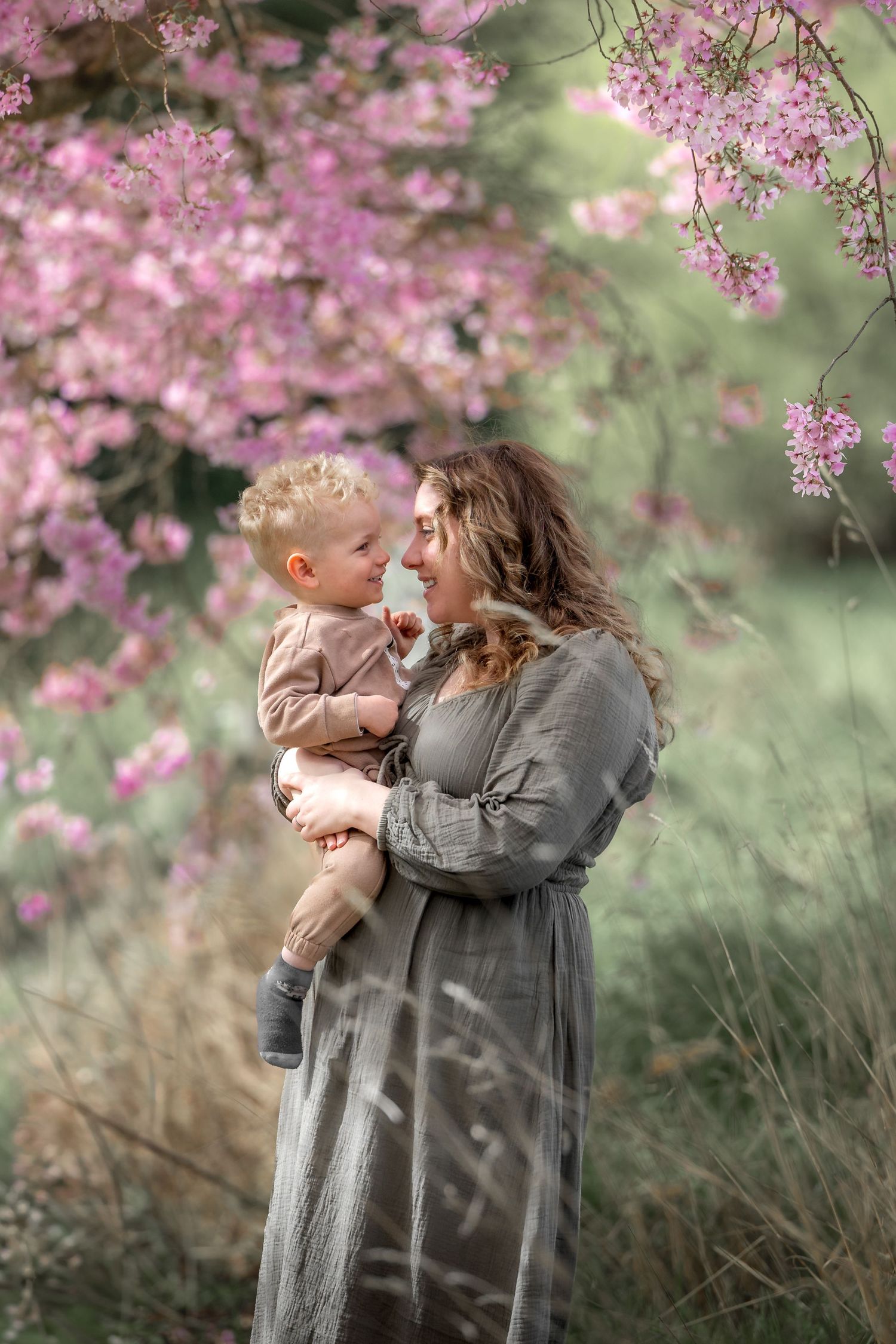 Canterbury and Christchurch photographer capturing weddings, families and children with natural, emotive storytelling across New Zealand.