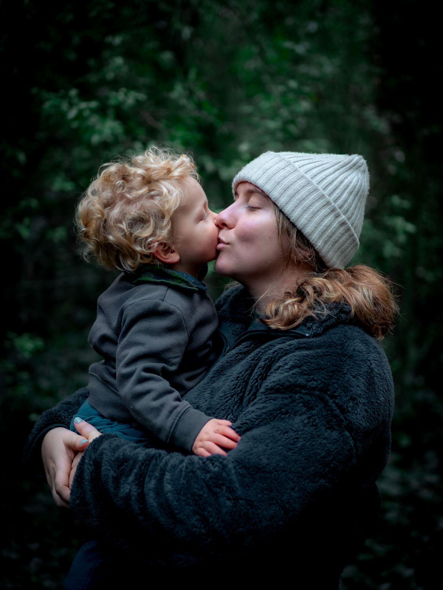 Canterbury and Christchurch photographer capturing weddings, families and children with natural, emotive storytelling across New Zealand.
