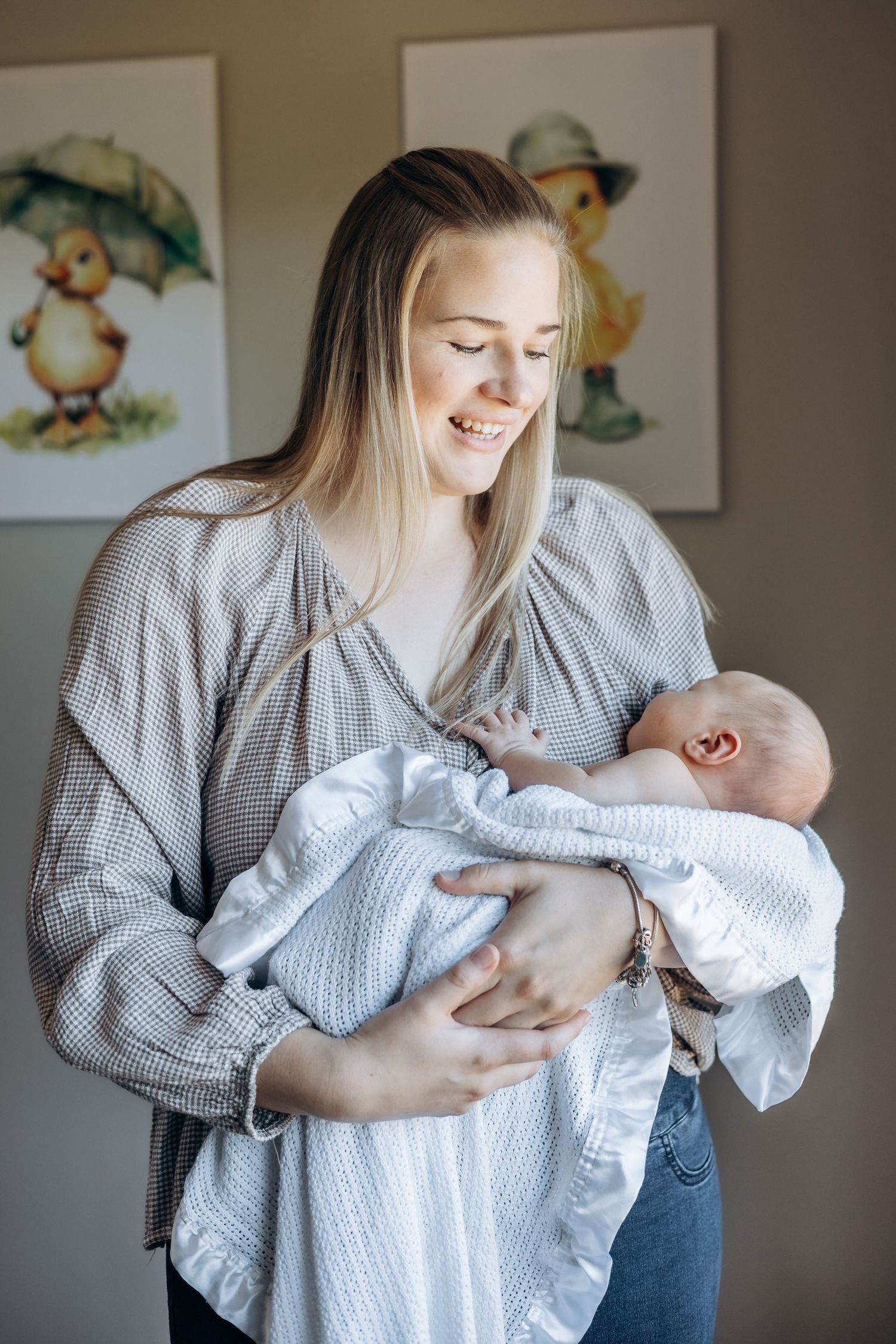 Christchurch family photographer, newborn, lifestyle family photography, Canterbury, couples, maternity, wedding, portrait, love, engagement