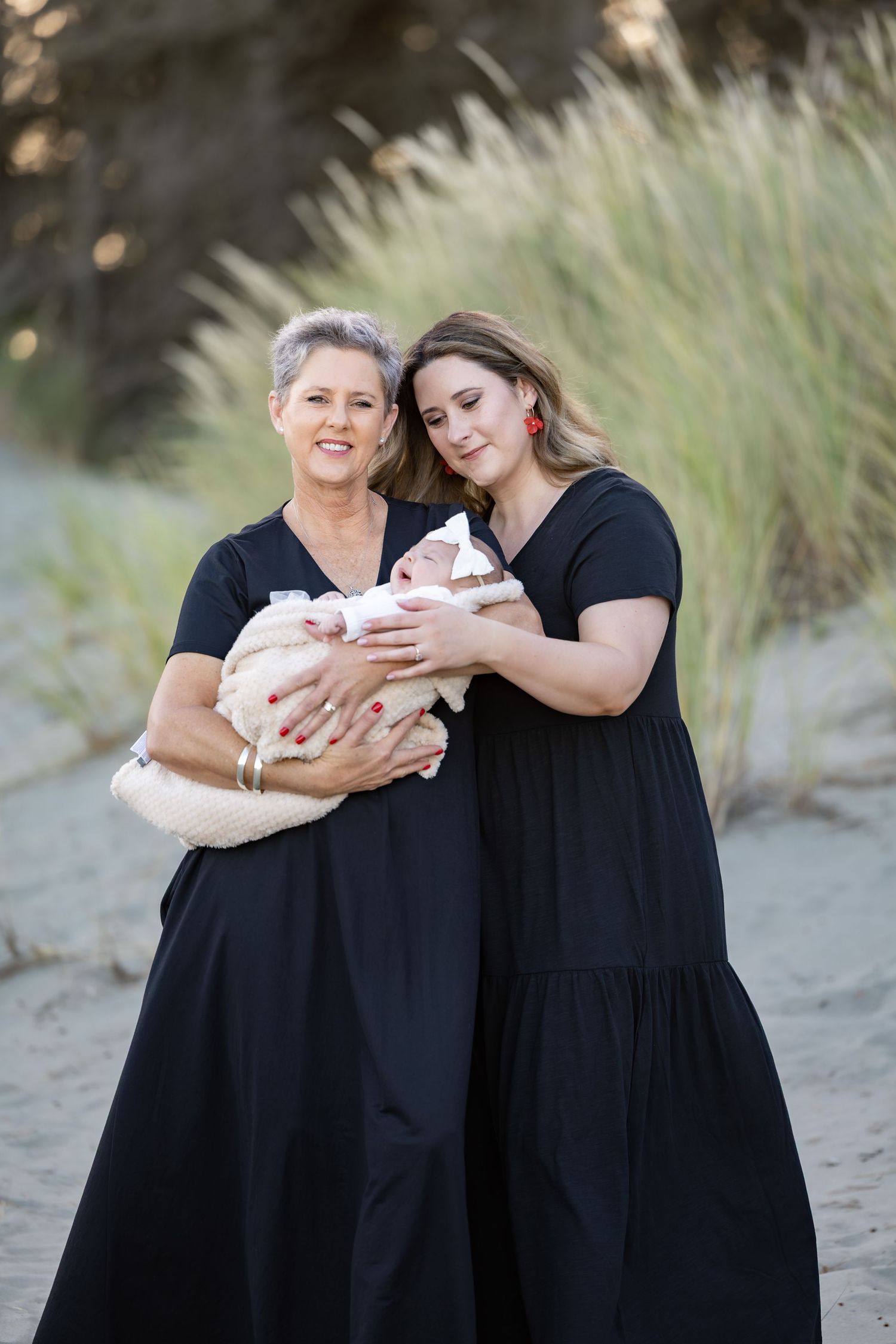 Christchurch family photographer, newborn, lifestyle family photography, Canterbury, couples, maternity, wedding, portrait, love, engagement