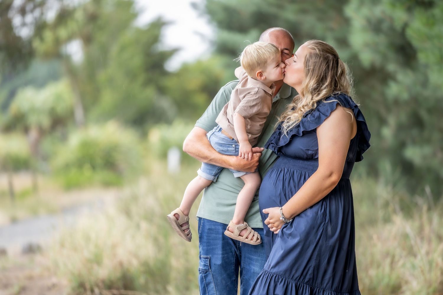 Christchurch family photographer, newborn, lifestyle family photography, Canterbury, couples, maternity, wedding, portrait, love, engagement