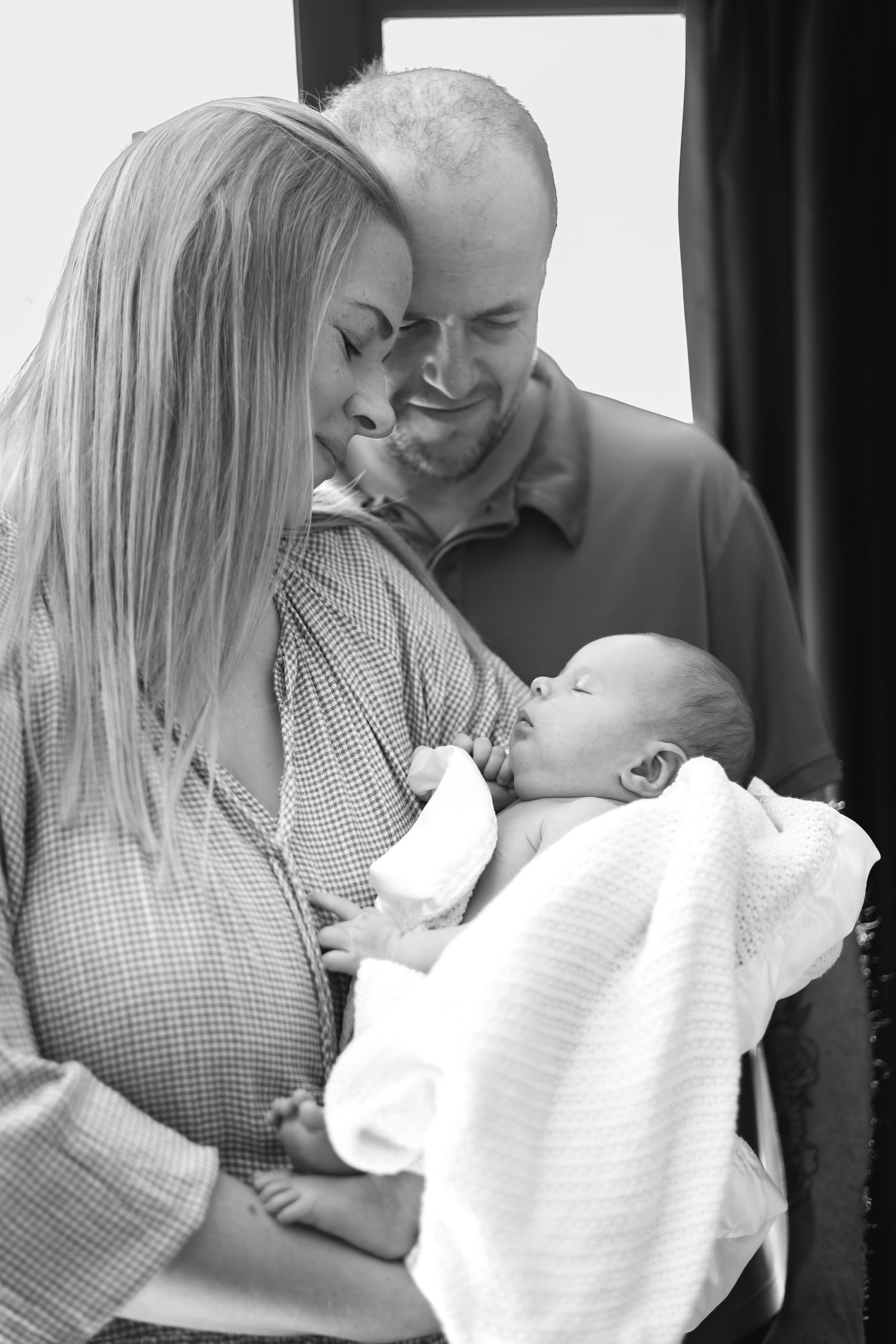 Christchurch family photographer, newborn, lifestyle family photography, Canterbury, couples, maternity, wedding, portrait, love, engagement