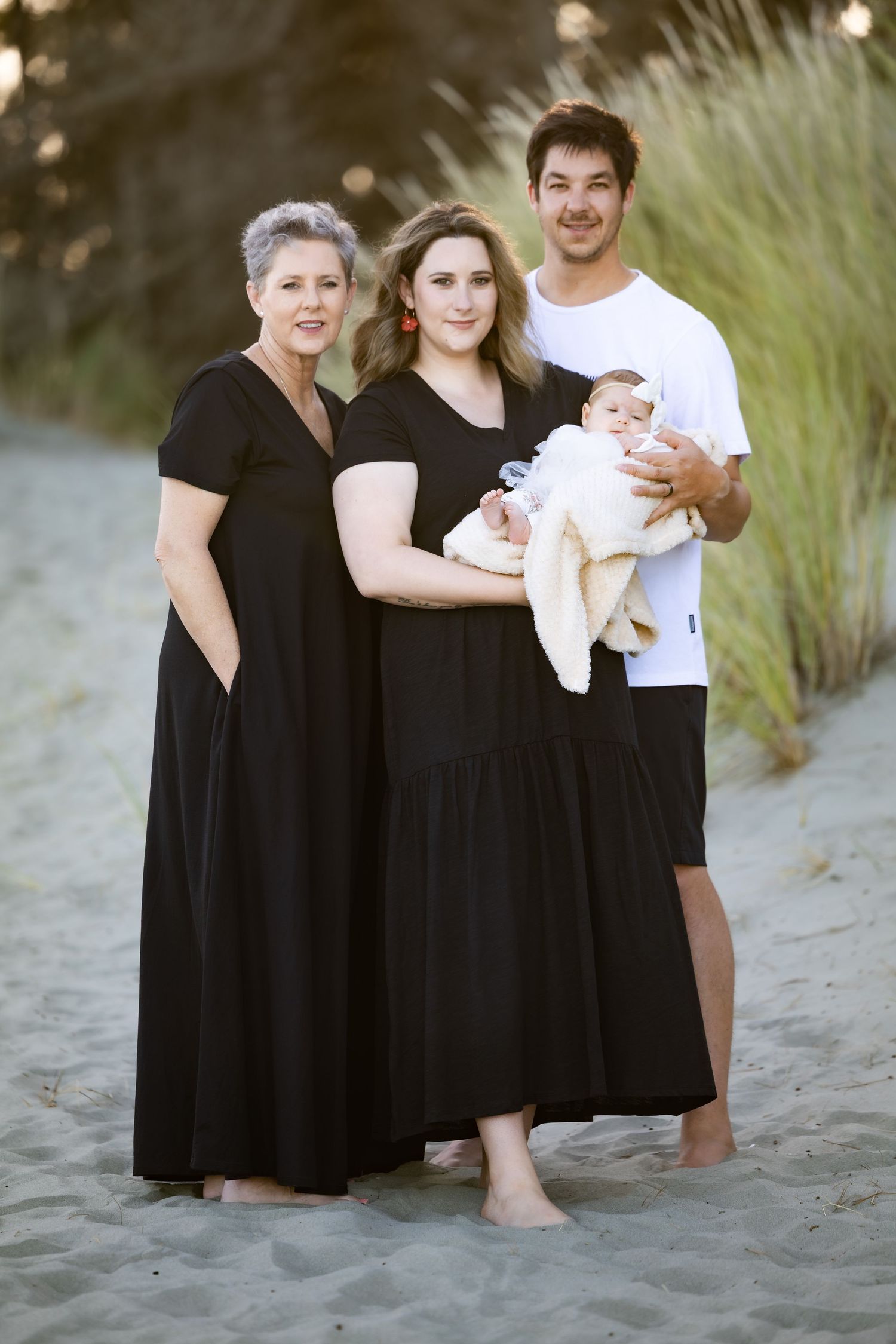 Christchurch family photographer, newborn, lifestyle family photography, Canterbury, couples, maternity, wedding, portrait, love, engagement
