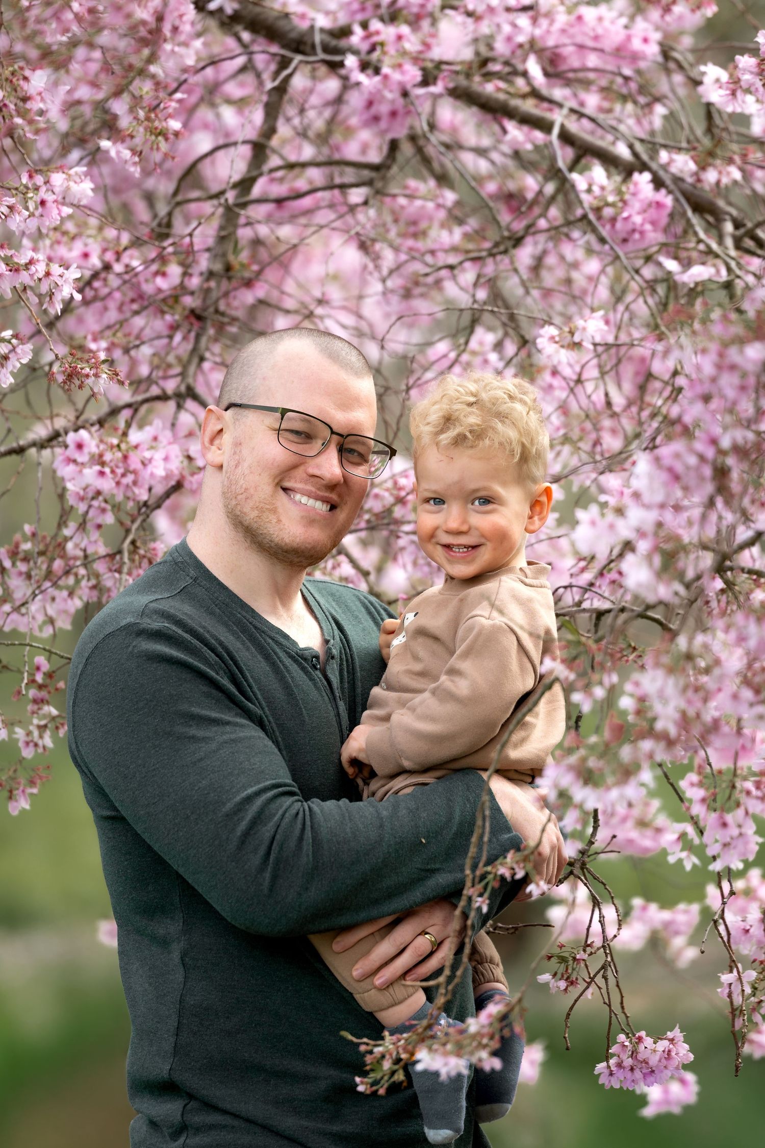 Canterbury and Christchurch photographer capturing weddings, families and children with natural, emotive storytelling across New Zealand.