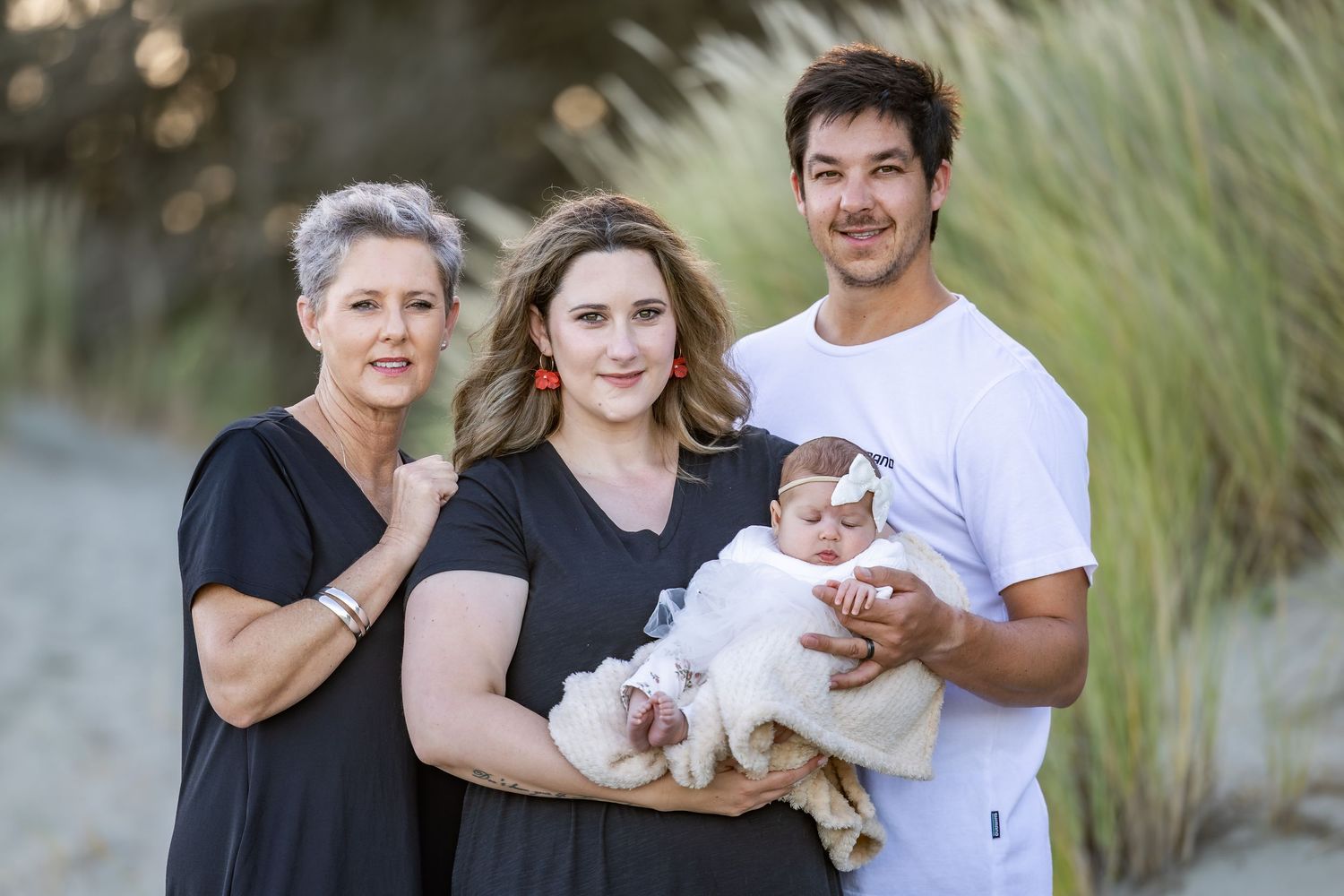 Christchurch family photographer, newborn, lifestyle family photography, Canterbury, couples, maternity, wedding, portrait, love, engagement