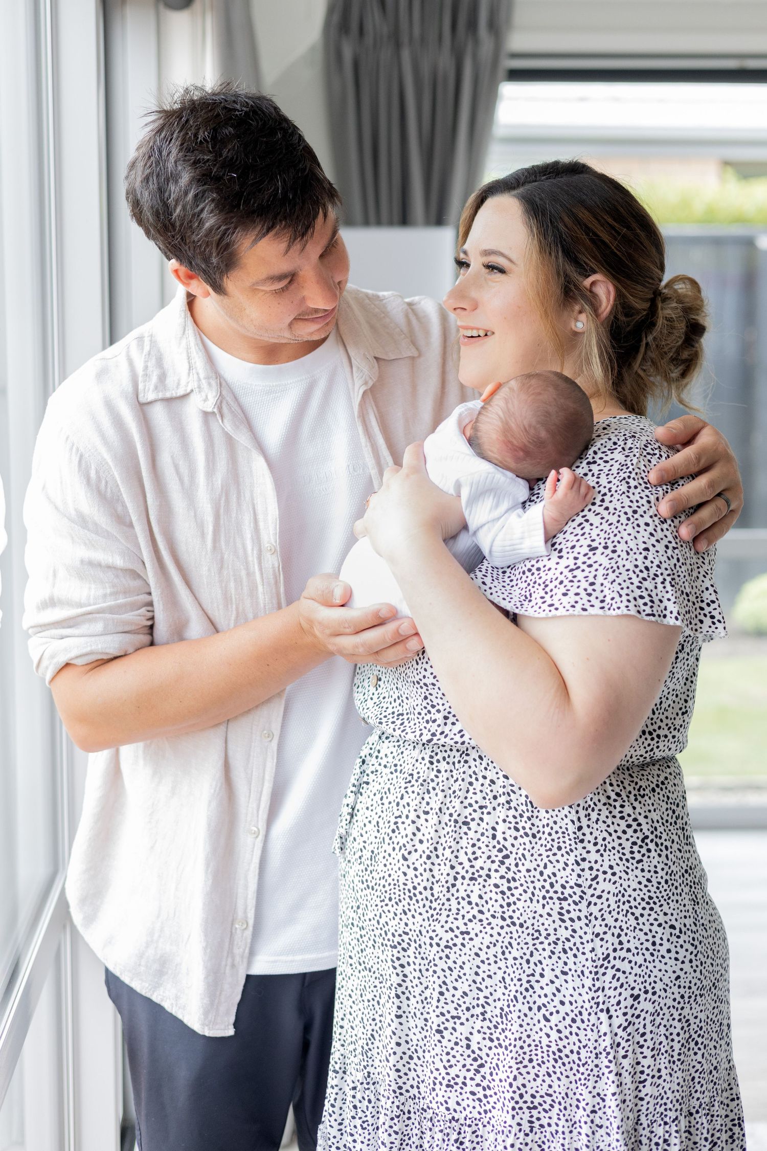 Christchurch family photographer, newborn photographer Christchurch, lifestyle family photography Canterbury, natural maternity photography,