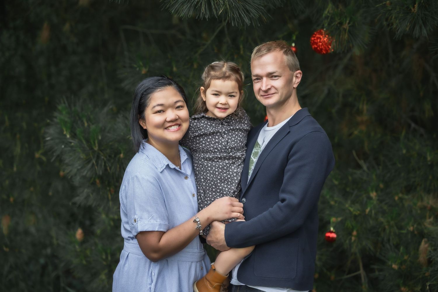 Christchurch family photographer, newborn photographer Christchurch, lifestyle family photography Canterbury, natural maternity photography,