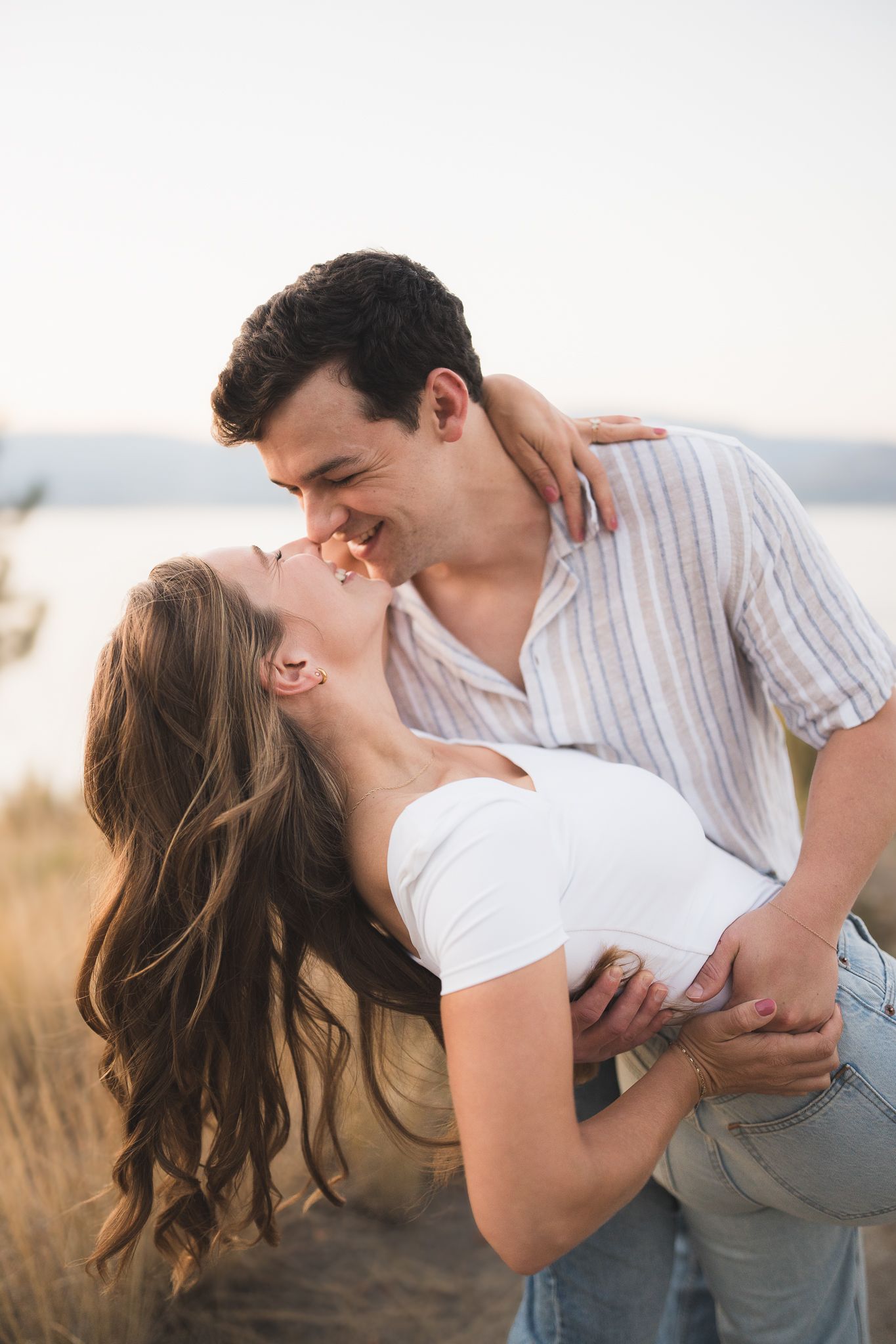 kelowna wedding photographer photography engagement elopement family maternity cheap affordable luxury okanagan bc