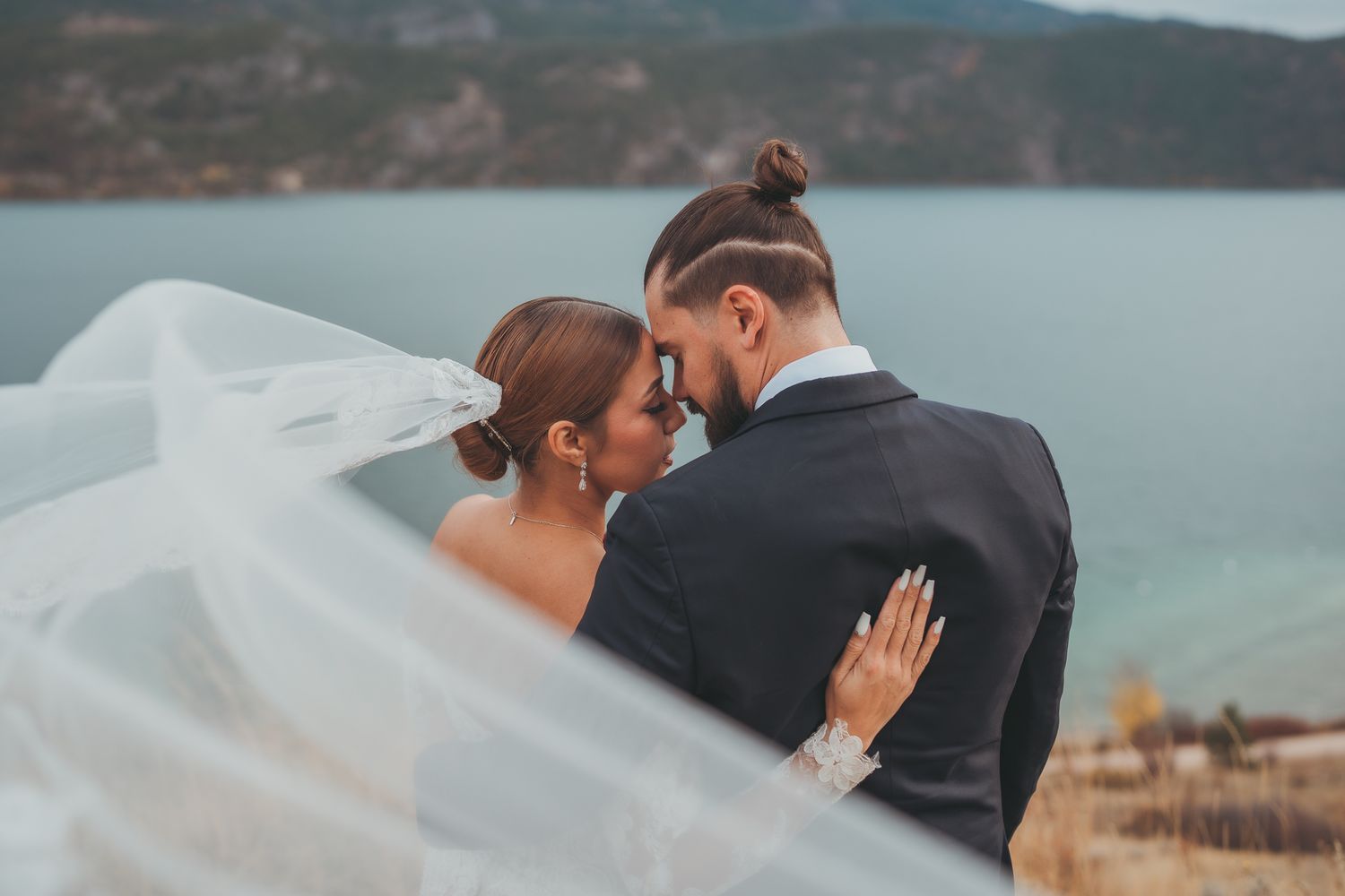 kelowna wedding photographer photography engagement elopement family maternity cheap affordable luxury okanagan bc