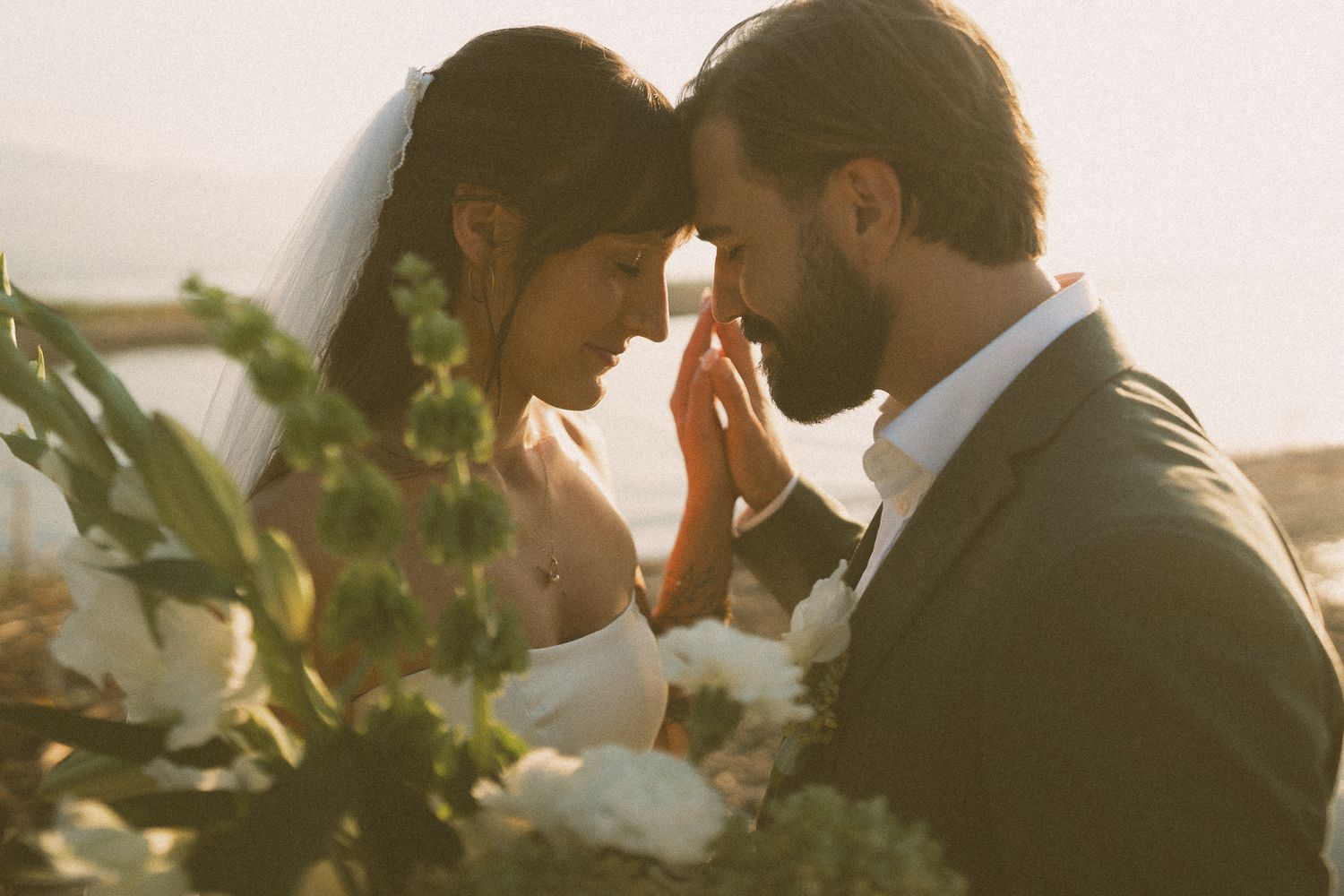kelowna wedding photographer photography engagement elopement family maternity cheap affordable luxury okanagan bc