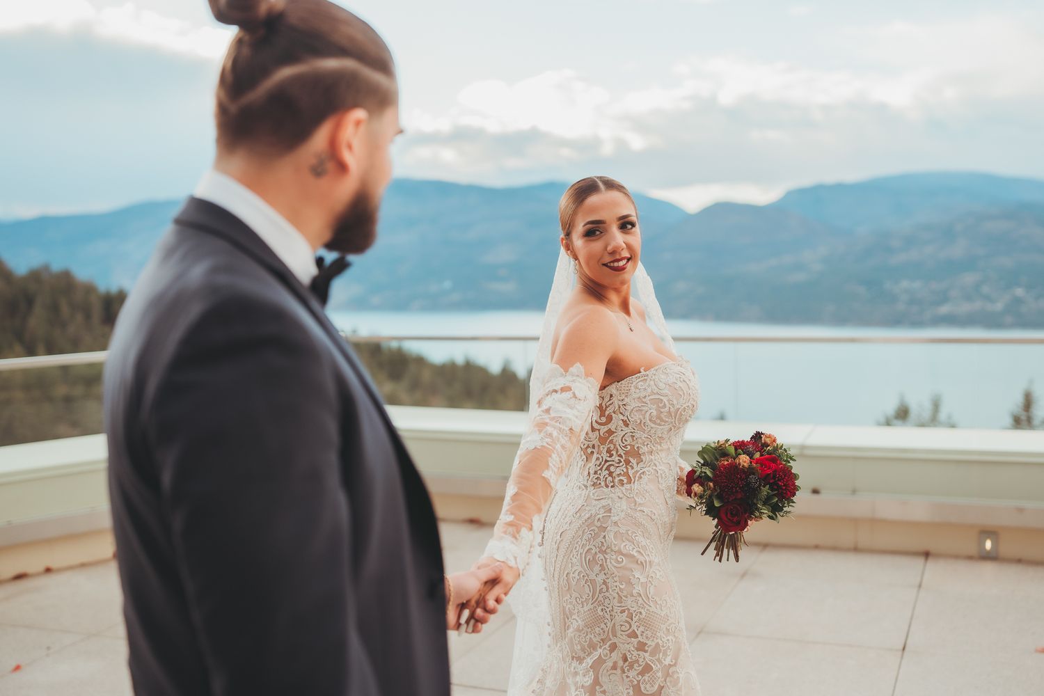 kelowna wedding photographer photography engagement elopement family maternity cheap affordable luxury okanagan bc