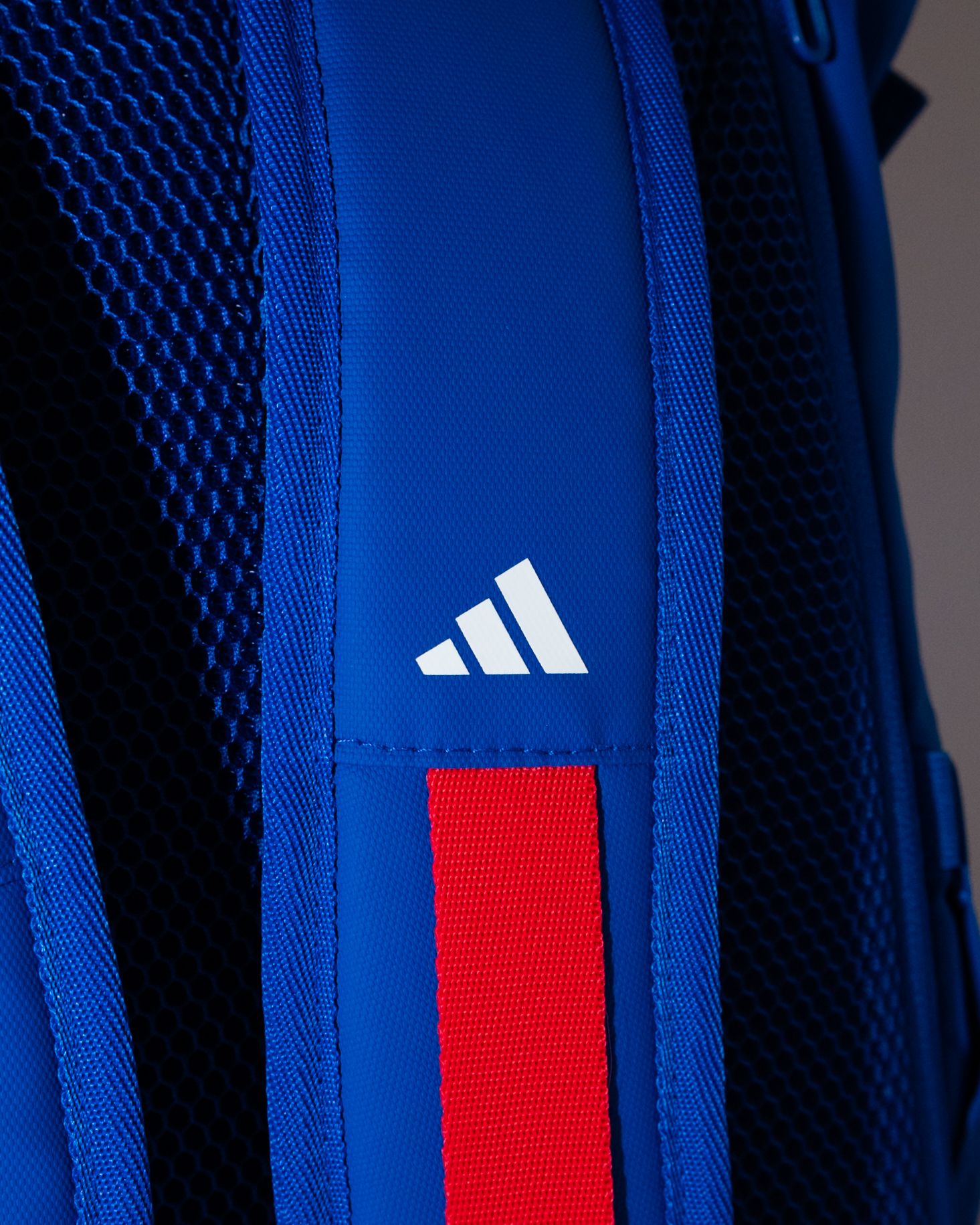 Maillot de l'équipe de France de Handball, par Adidas.