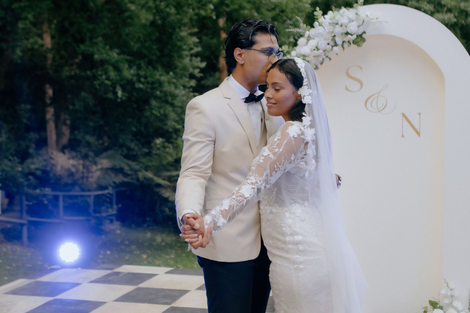 Cape Town wedding photographer, wedding photography Cape Town, candid wedding photography, natural wedding photos, modern wedding photograph