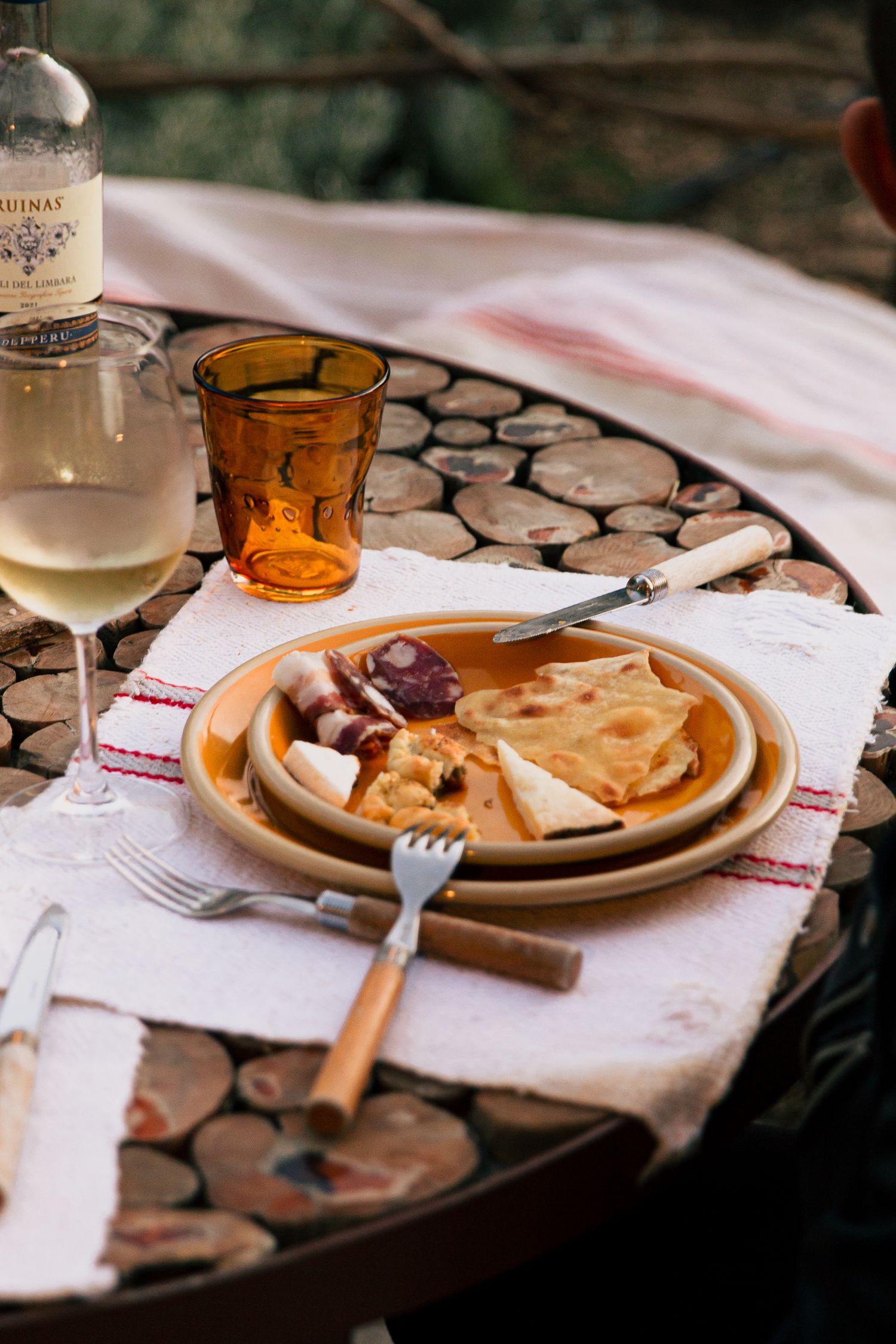Restaurant photography al fresco for Su Gologne Experience Hotel, Sardinia.