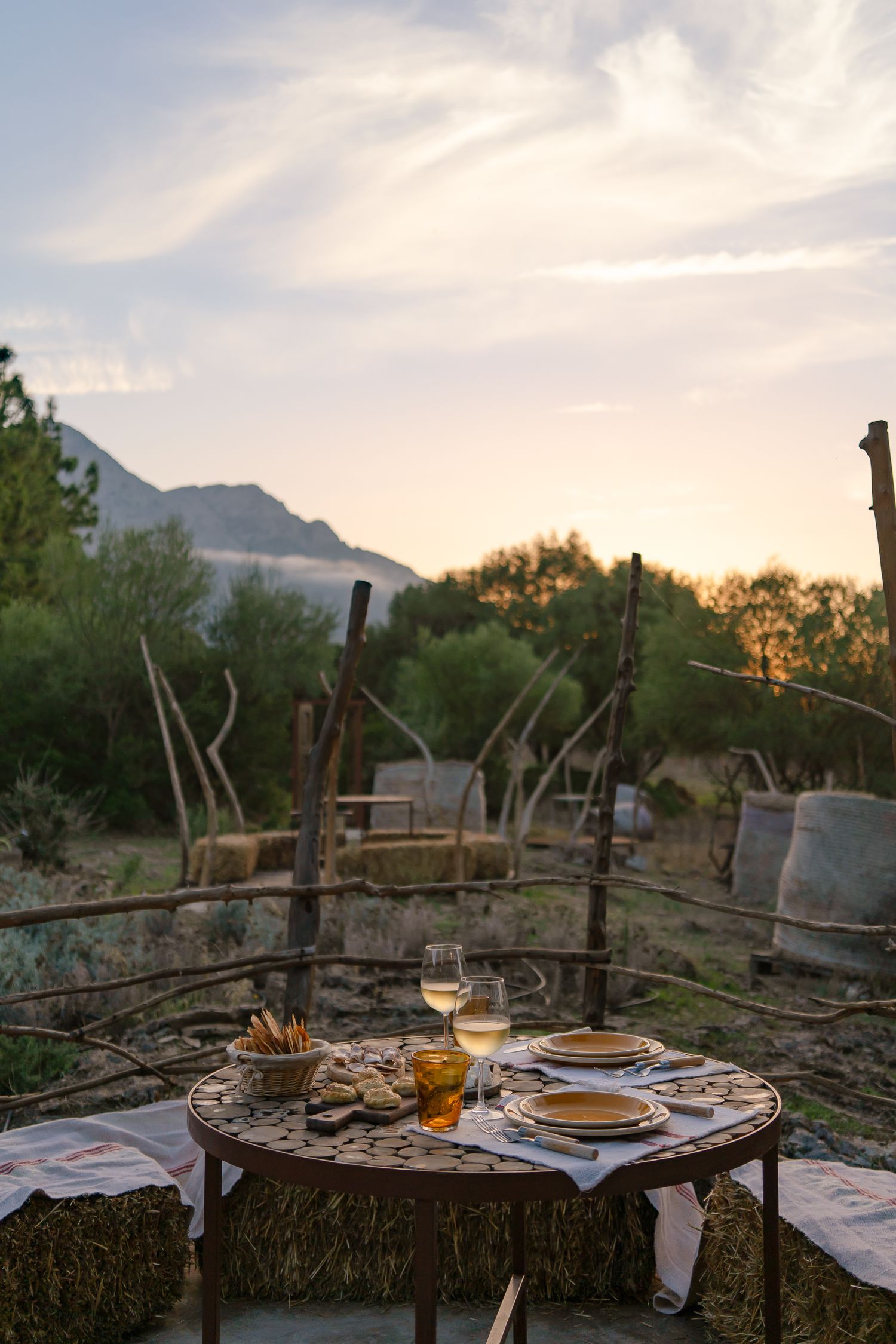 Restaurant photography al fresco for Su Gologne Experience Hotel, Sardinia.