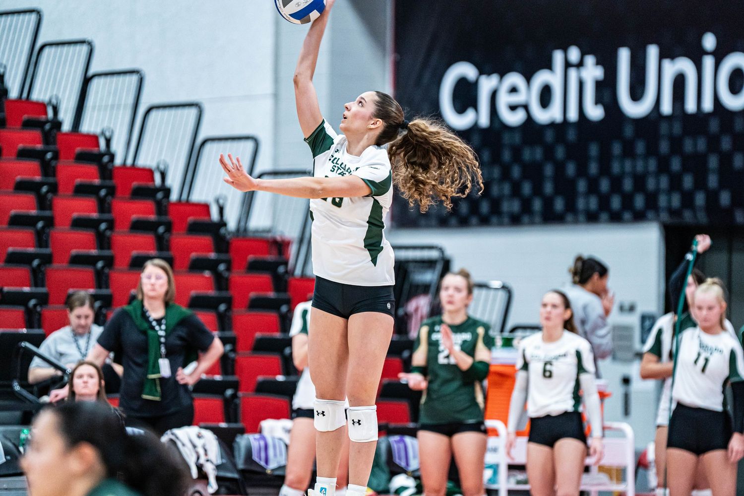 CSU VOLLEYBALL PORTRAIT TAKEN BY SARAH MICHELLE CREATIVE