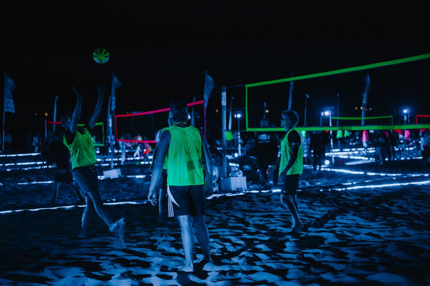 GlowBeachturnier, Ahlbeck, Usedom, Beachvolleyball, Moritzfilmundfoto, Lichter, Bunt, BeachMüggelsee, Videograf Sportevent, Sportfotograf