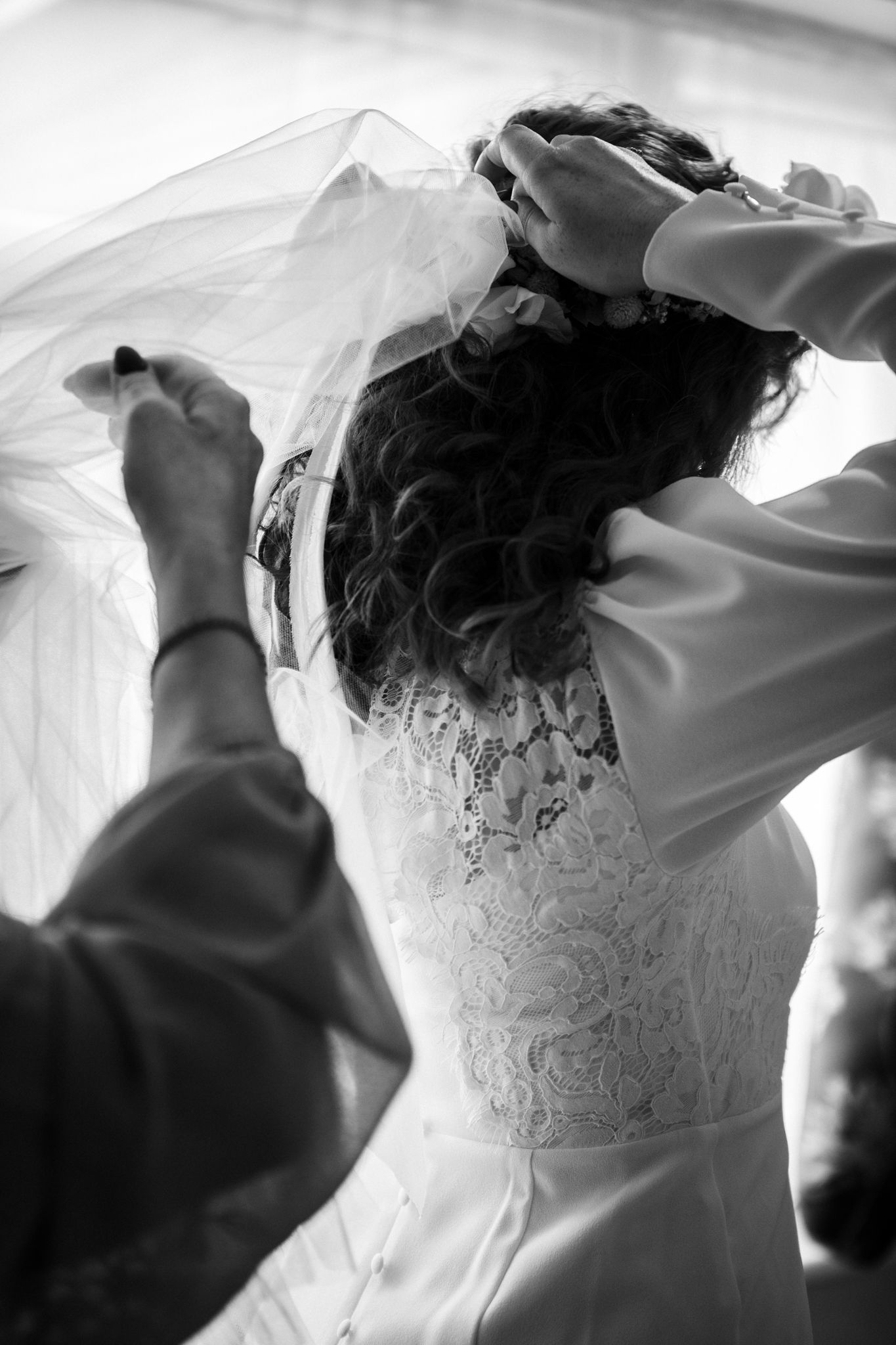 wedding photography, bride getting ready. black and white