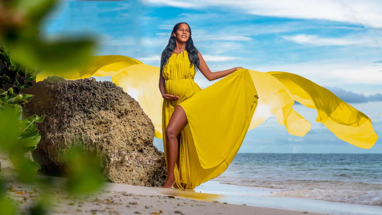 Negril maternity photographer capturing family portraits outdoors