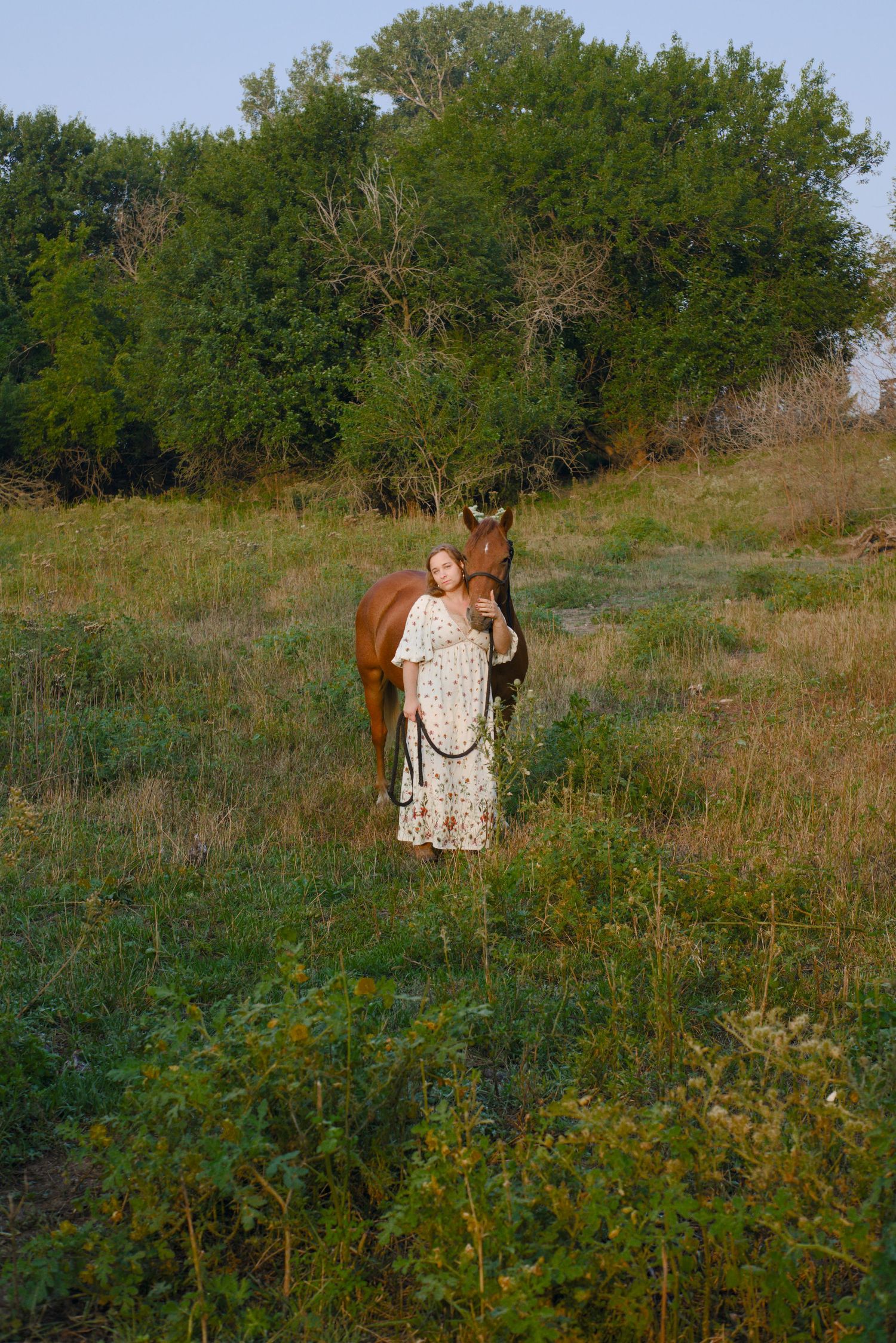cowgirl photoshoot in Kansas, girl and horse photos, senior photos with animals in Hutchinson and Wichita Kansas county photoshoot