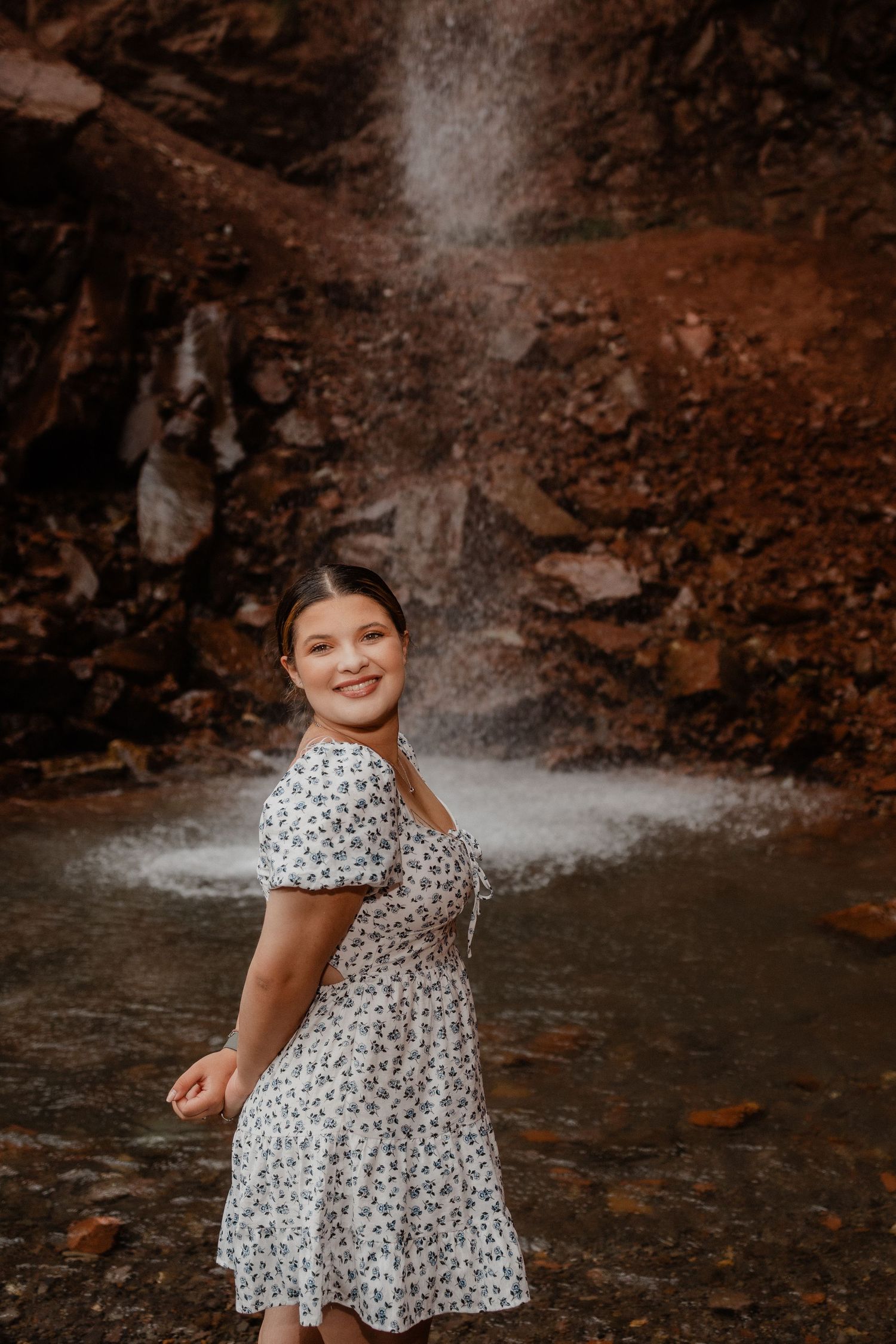 A photo from a senior photoshoot in Telluride, Colorado.