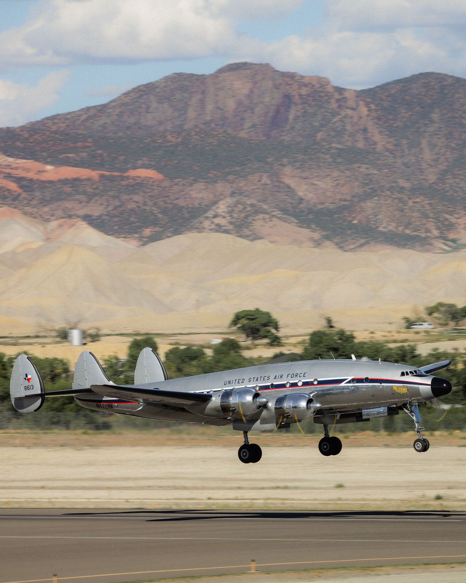 A photo of the C-121 Constellation 