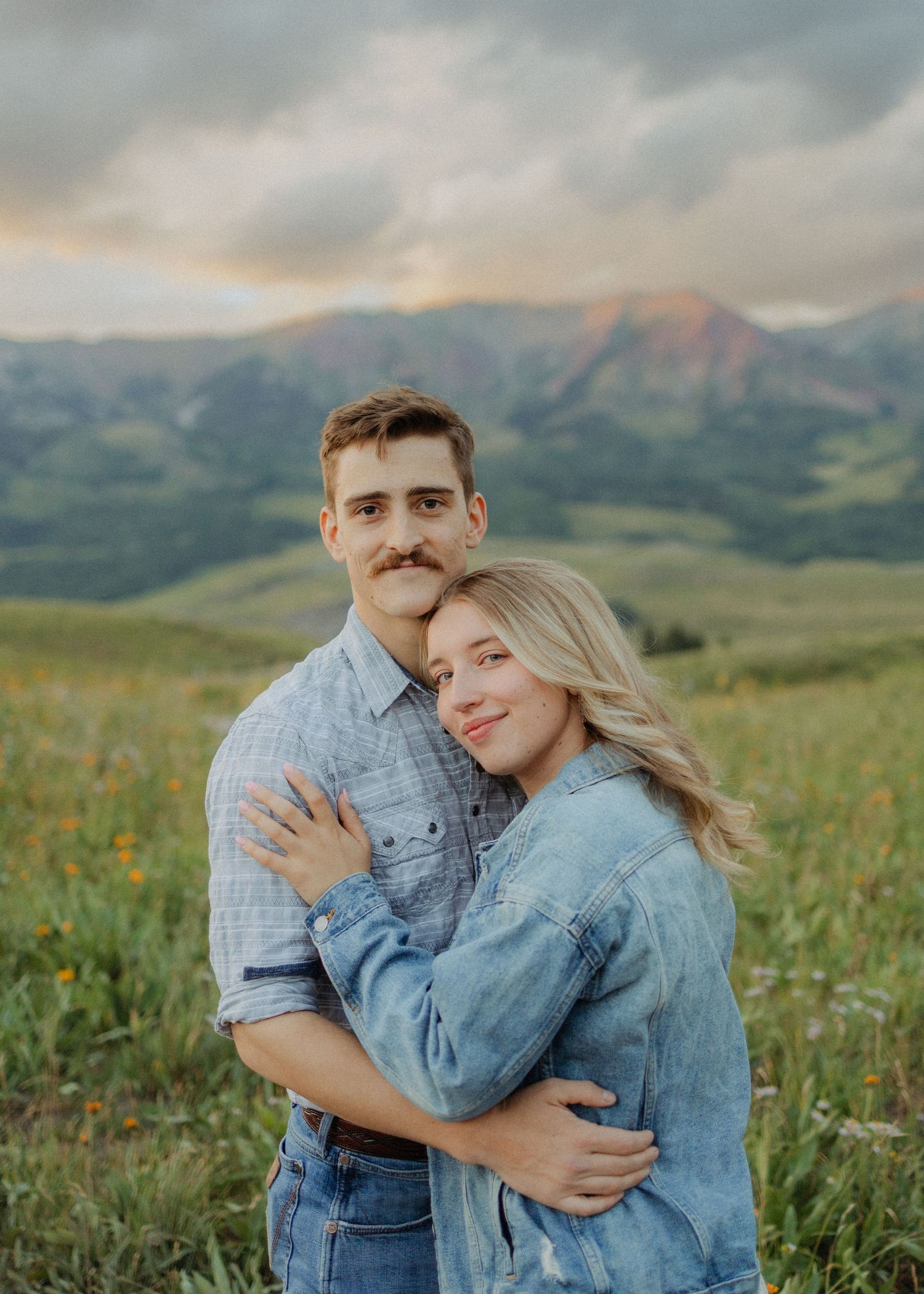 A couples photoshoot in Mount Crested Butte, Colorado.