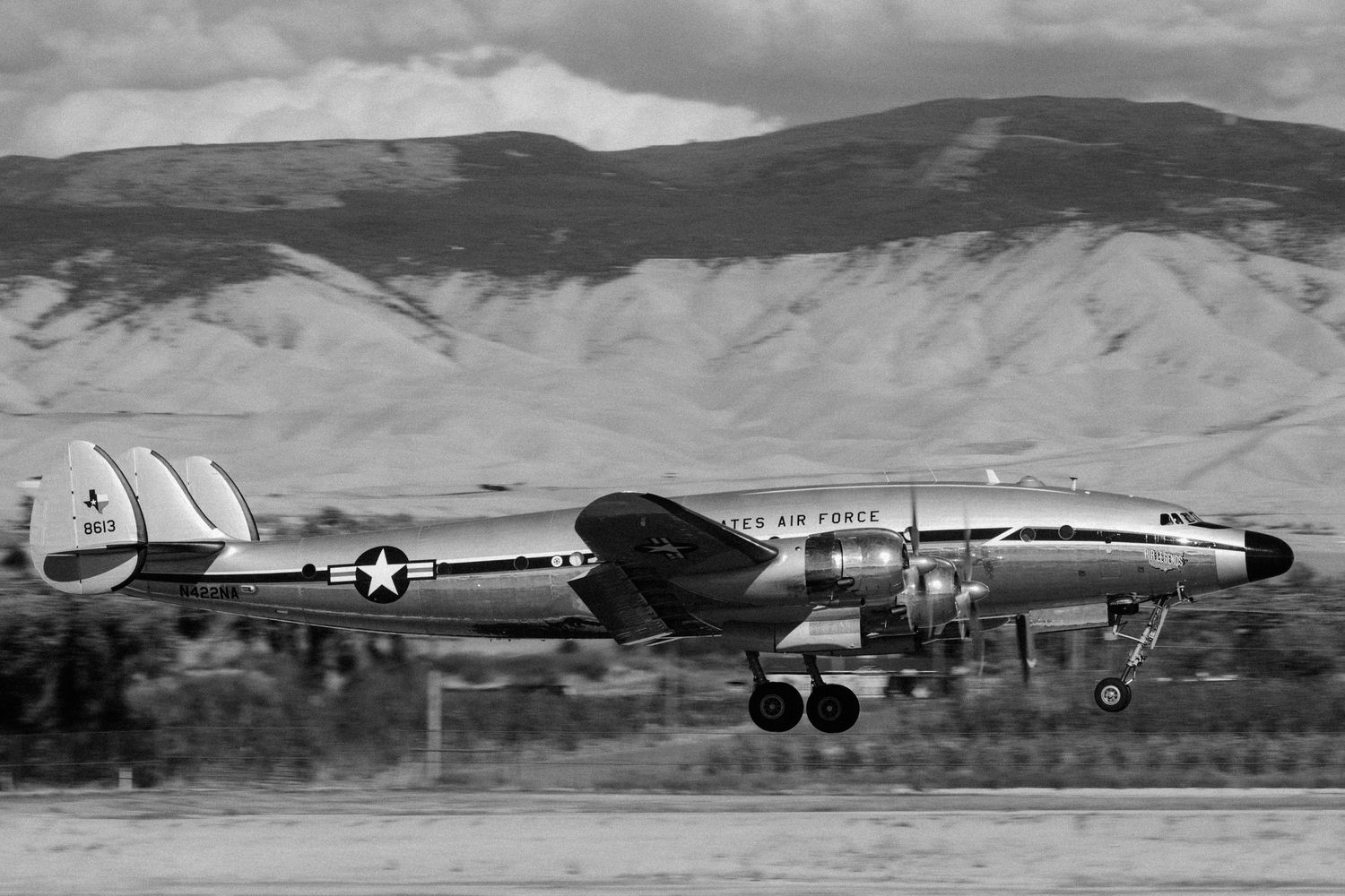 A photo of the C-121 Constellation 