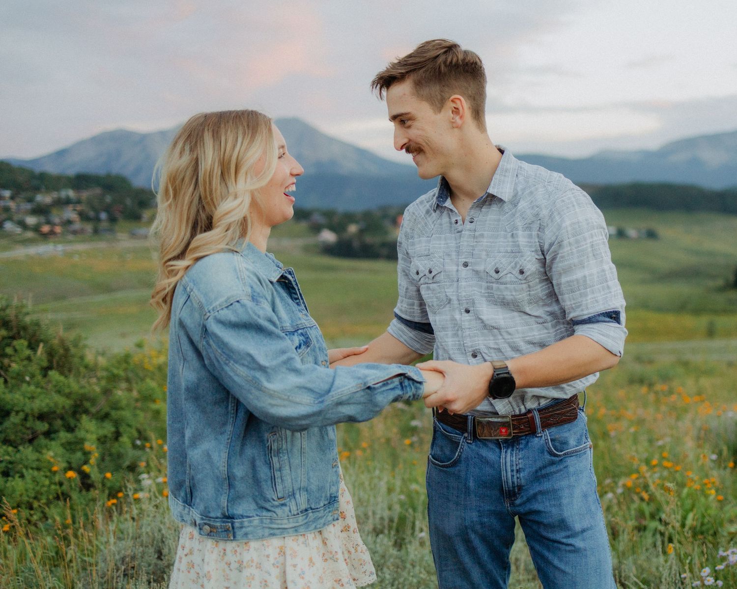 A couples photoshoot in Mount Crested Butte, Colorado.