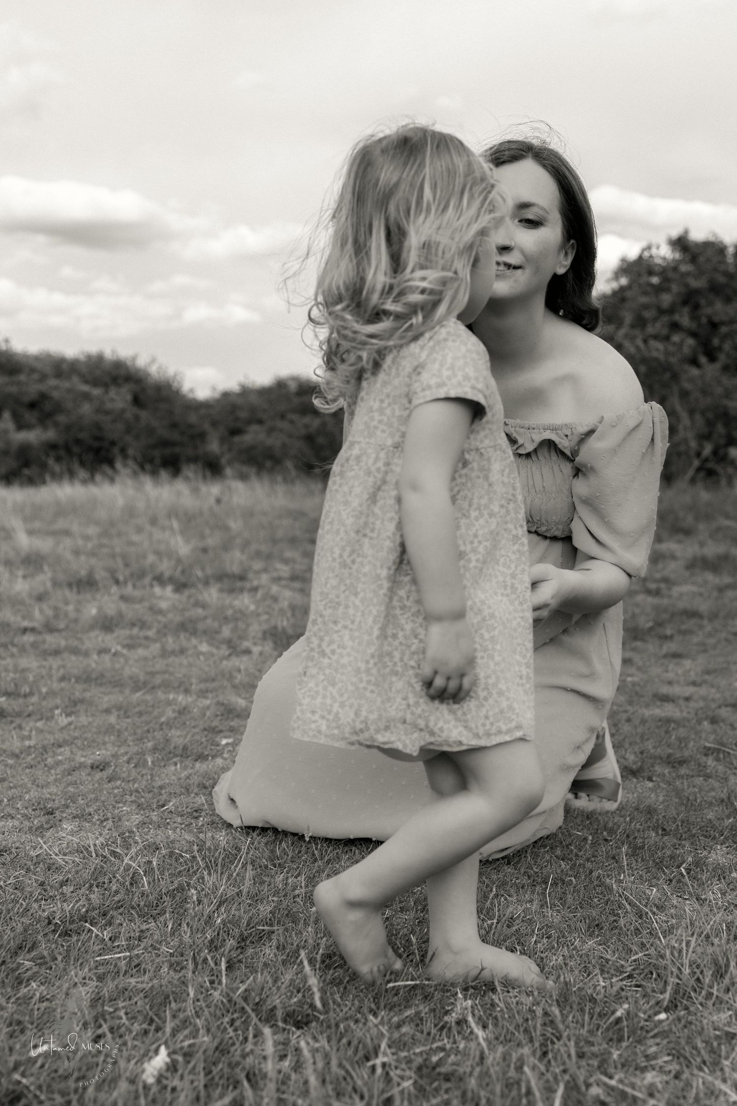 Maternity photoshoot, mother and little girl, monochrome, natural light, Thetford, untamed muses