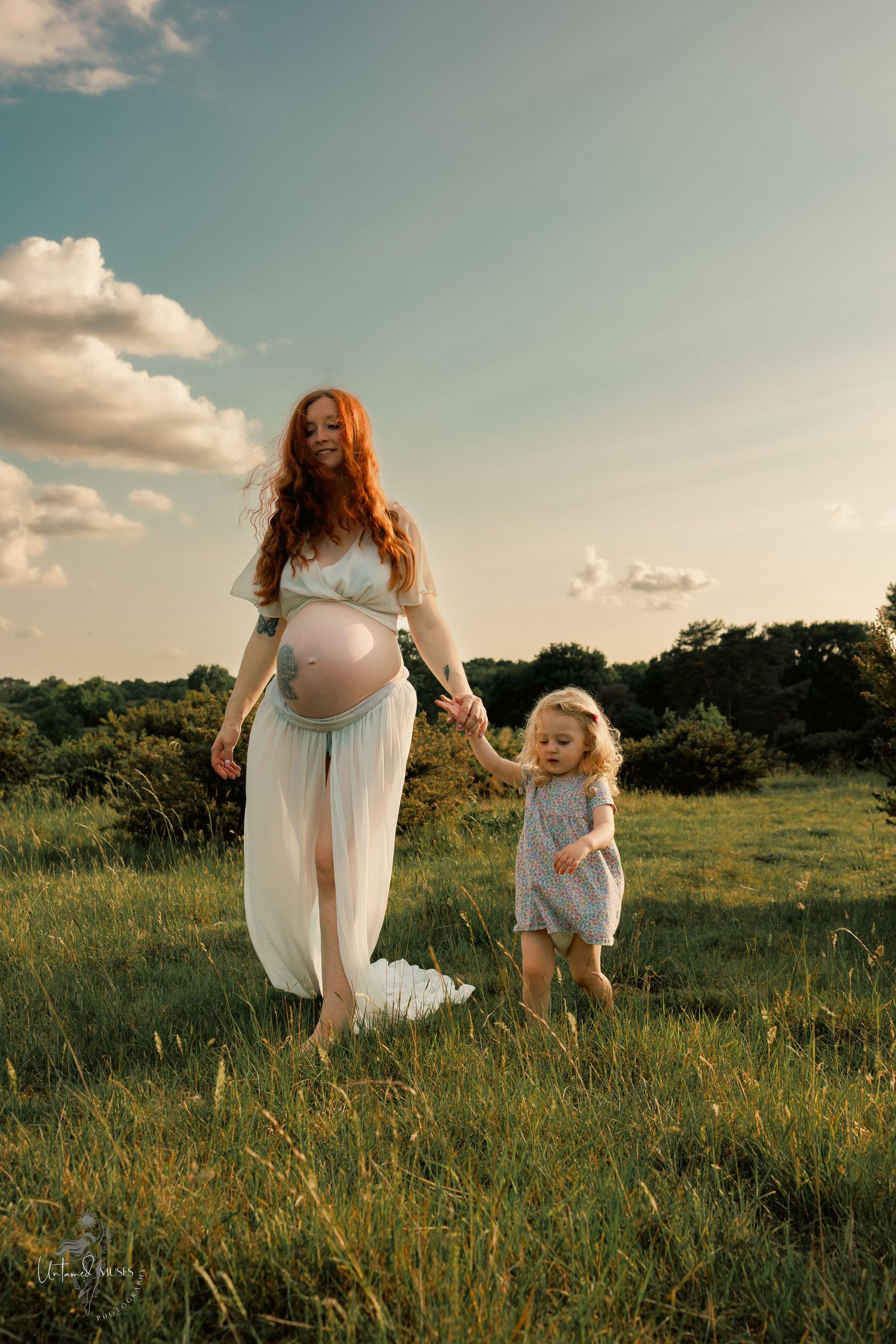 Empowerment maternity photoshoot in nature, painterly, csensorial , natural light, Thetford, by Untamed muses
