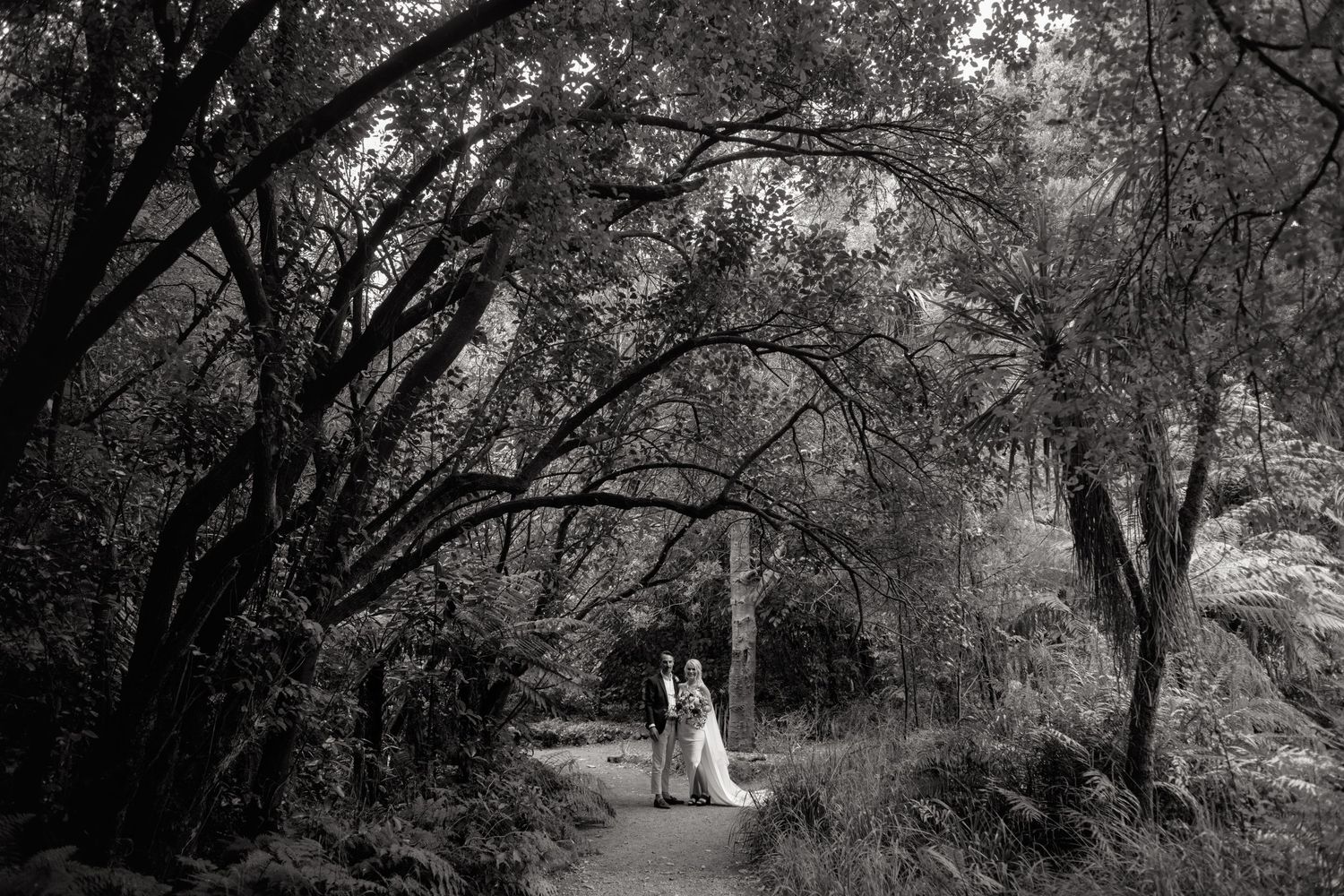 Chch Botanic Gardens wedding photo