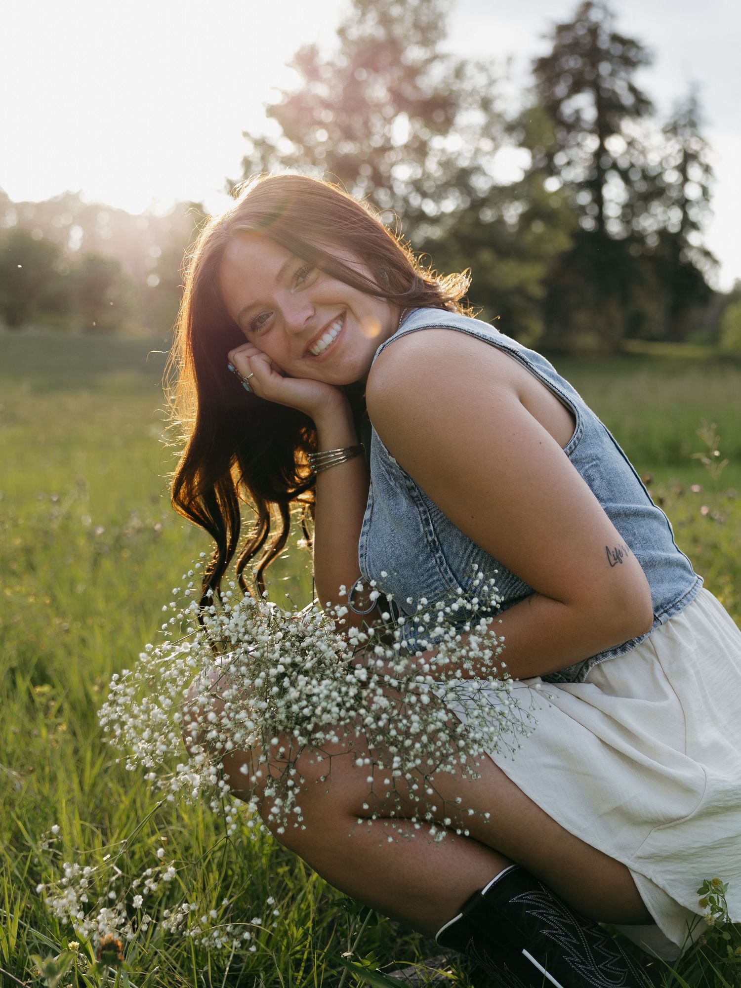 Natural portrait session in golden hour light outdoors