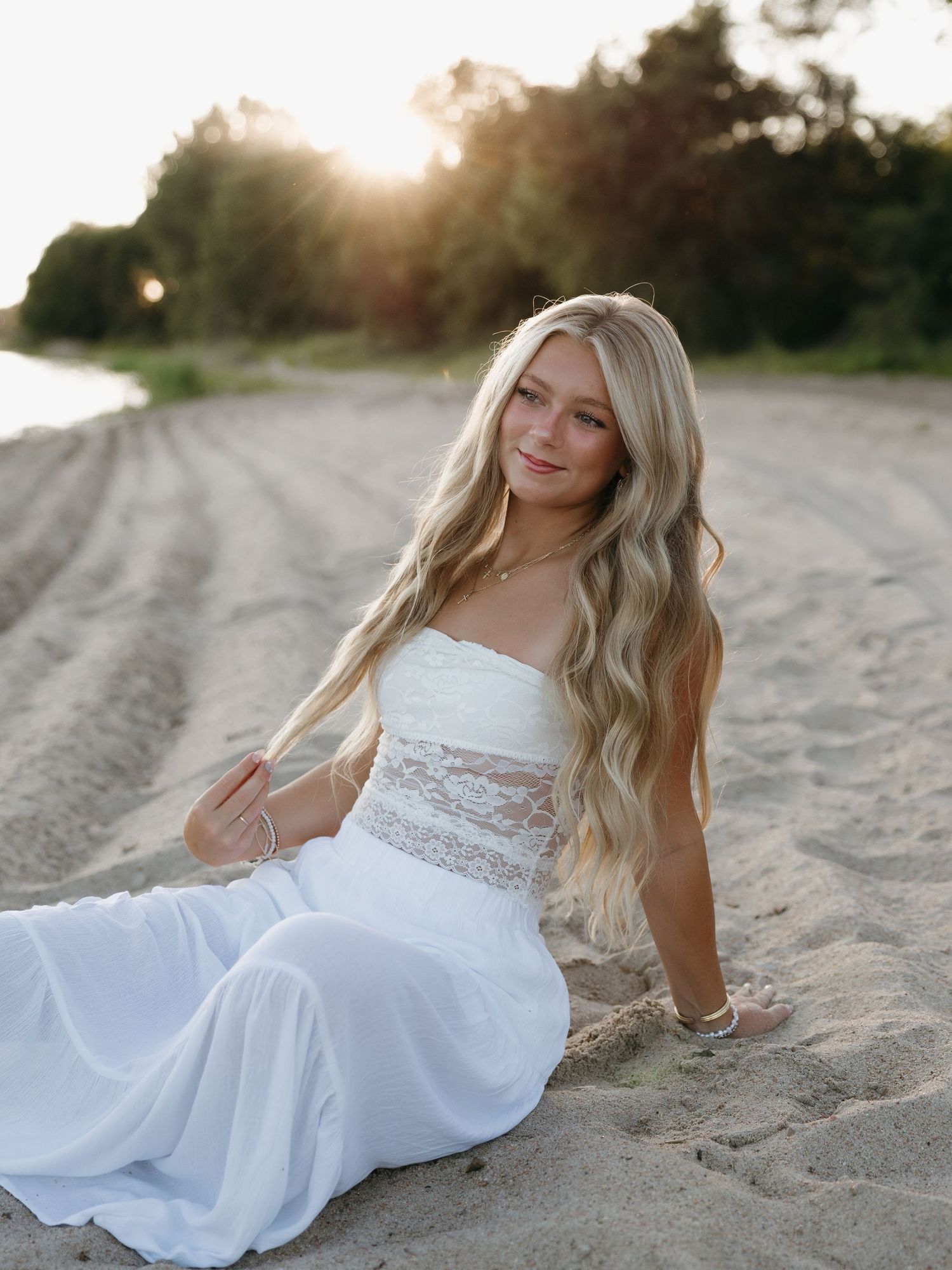 bright scenic lake background senior session