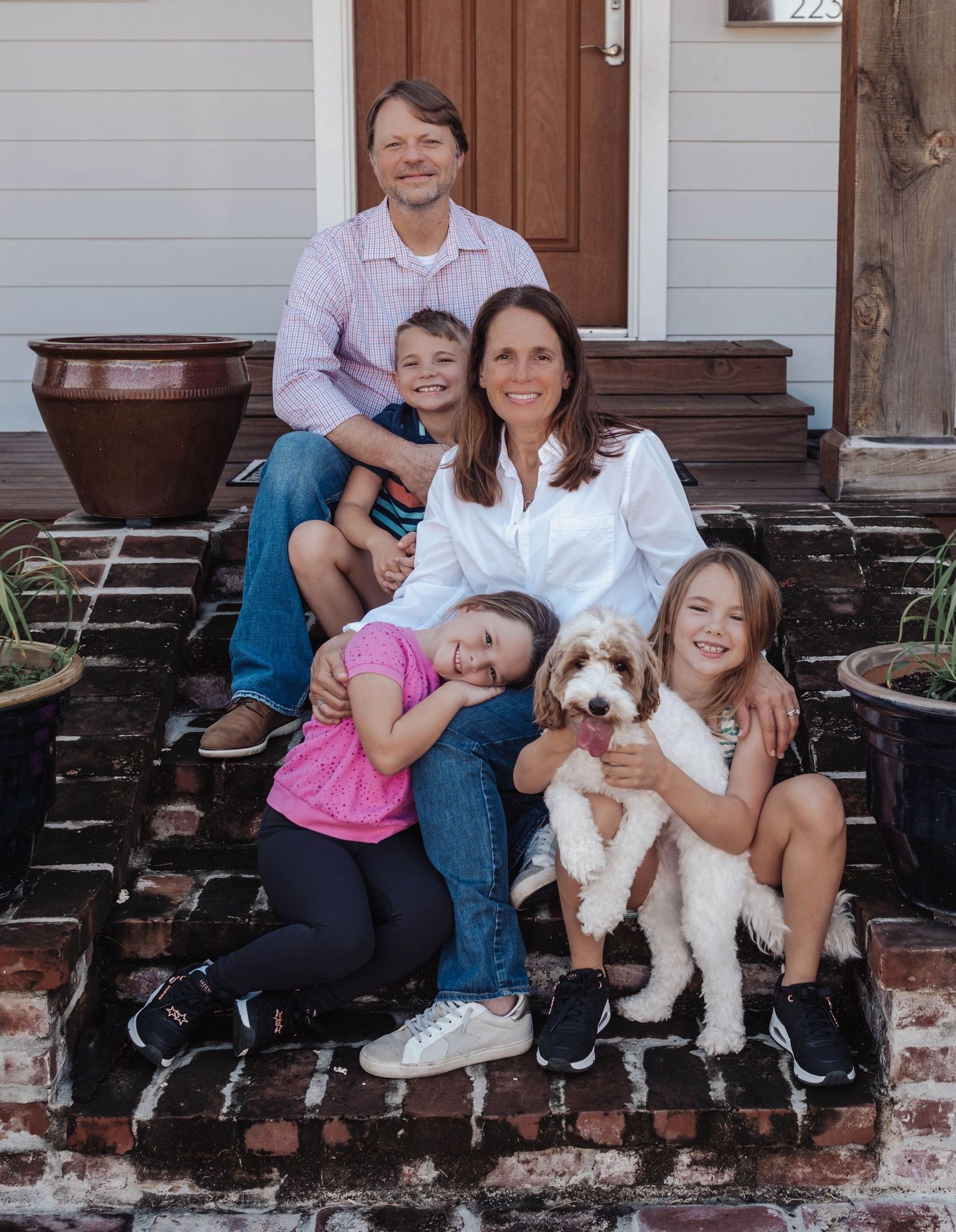 Timeless family portraits in Baton Rouge — authentic, heartfelt photography capturing real connections and milestones in natural light.