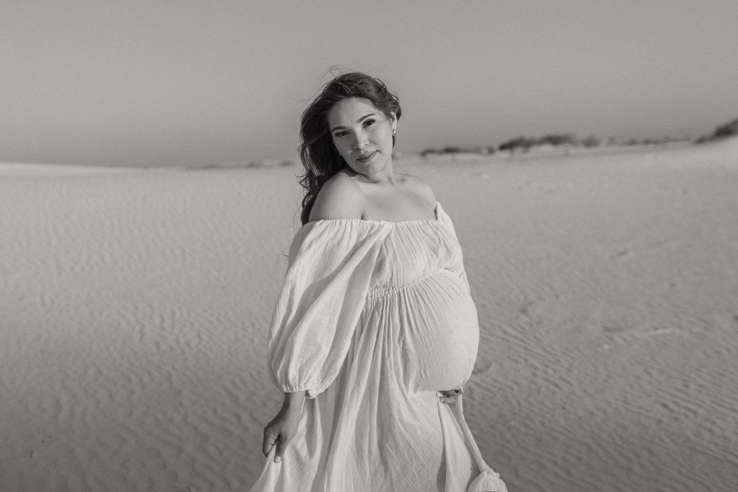 Rockwall, Greenville, Royse City, Dallas-Fort Worth, Forney, Heath, Fate, and nearby areas.White Sands National Park,NM  Maternity shoot_