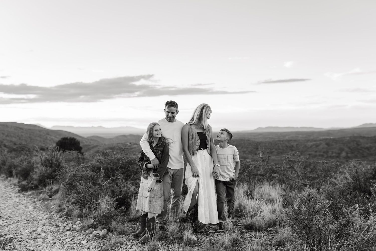 Rockwall, Greenville, Royse City, Dallas-Fort Worth, Forney, Heath, Fate, and nearby areas._FAMILY PHOTOGRAPHER