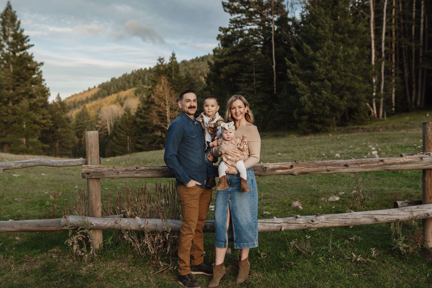 Rockwall, Greenville, Royse City, Dallas-Fort Worth, Forney, Heath, Fate, and nearby areas._FAMILY PHOTOGRAPHER
