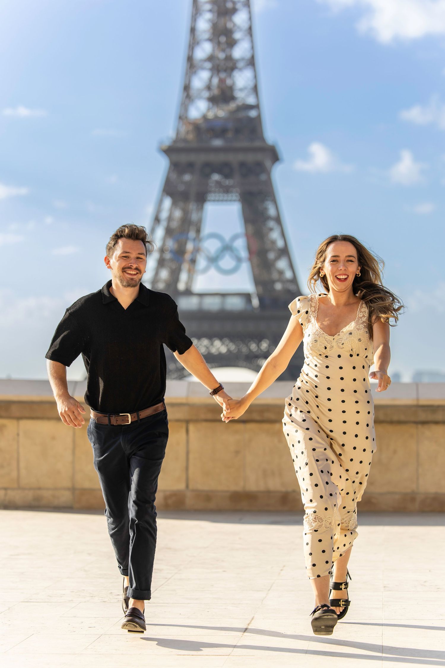 honeymoon-photographer-in-paris-romantic-photo-session-paris-photo