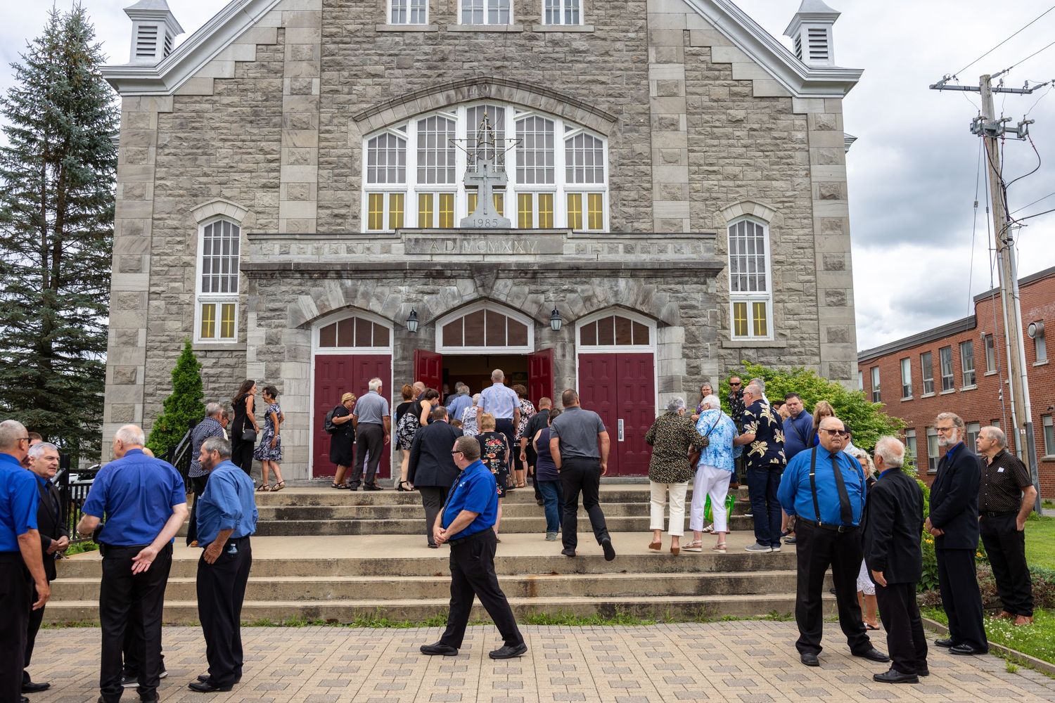 Leduc Bus Lines celebrate the passing of their founder by coach ride to the church | Ottawa Celebration of Life Photographer Tim Gowling