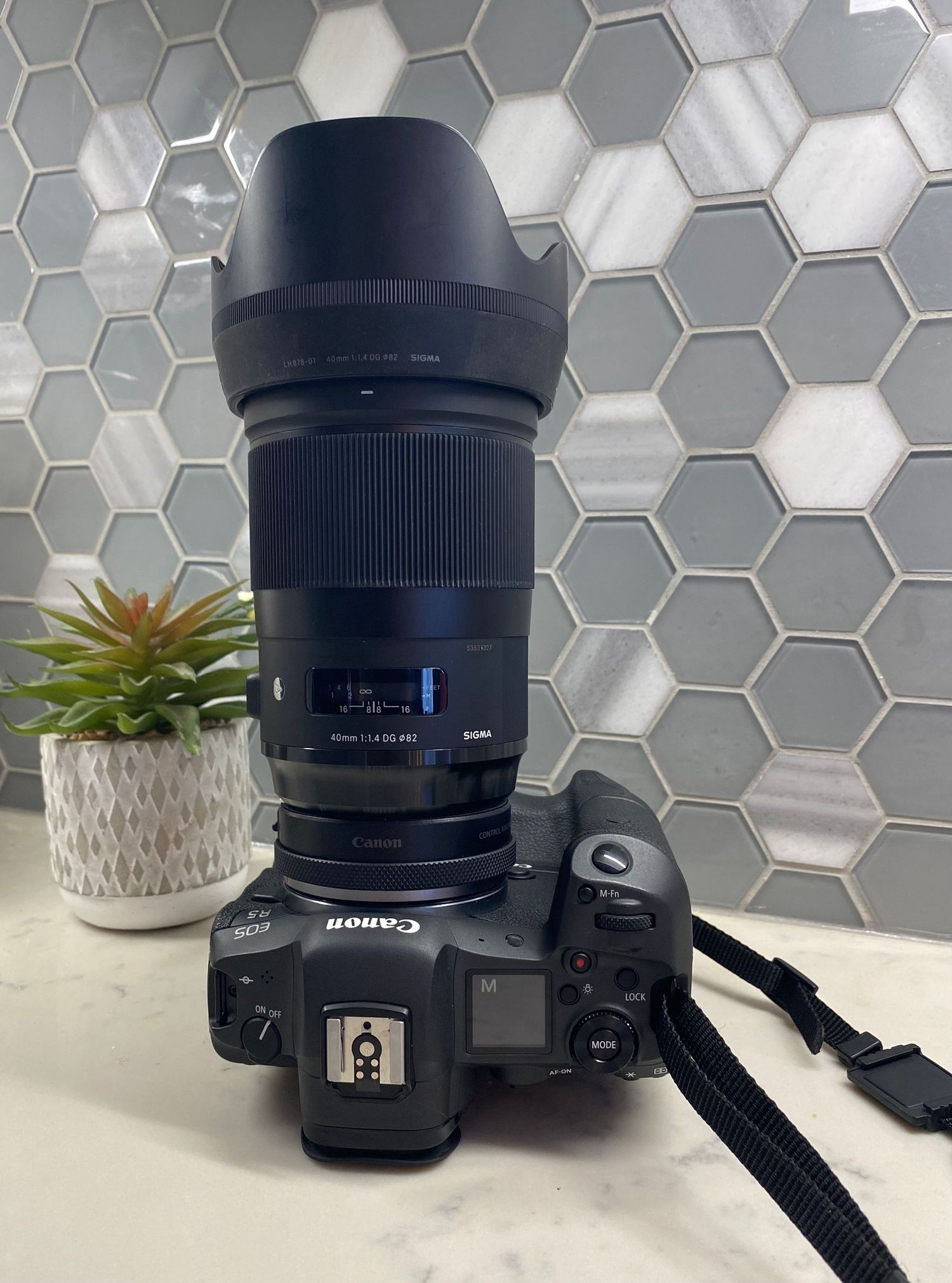 Sigma 40mm f/1.4 Art mounted on a Canon R5