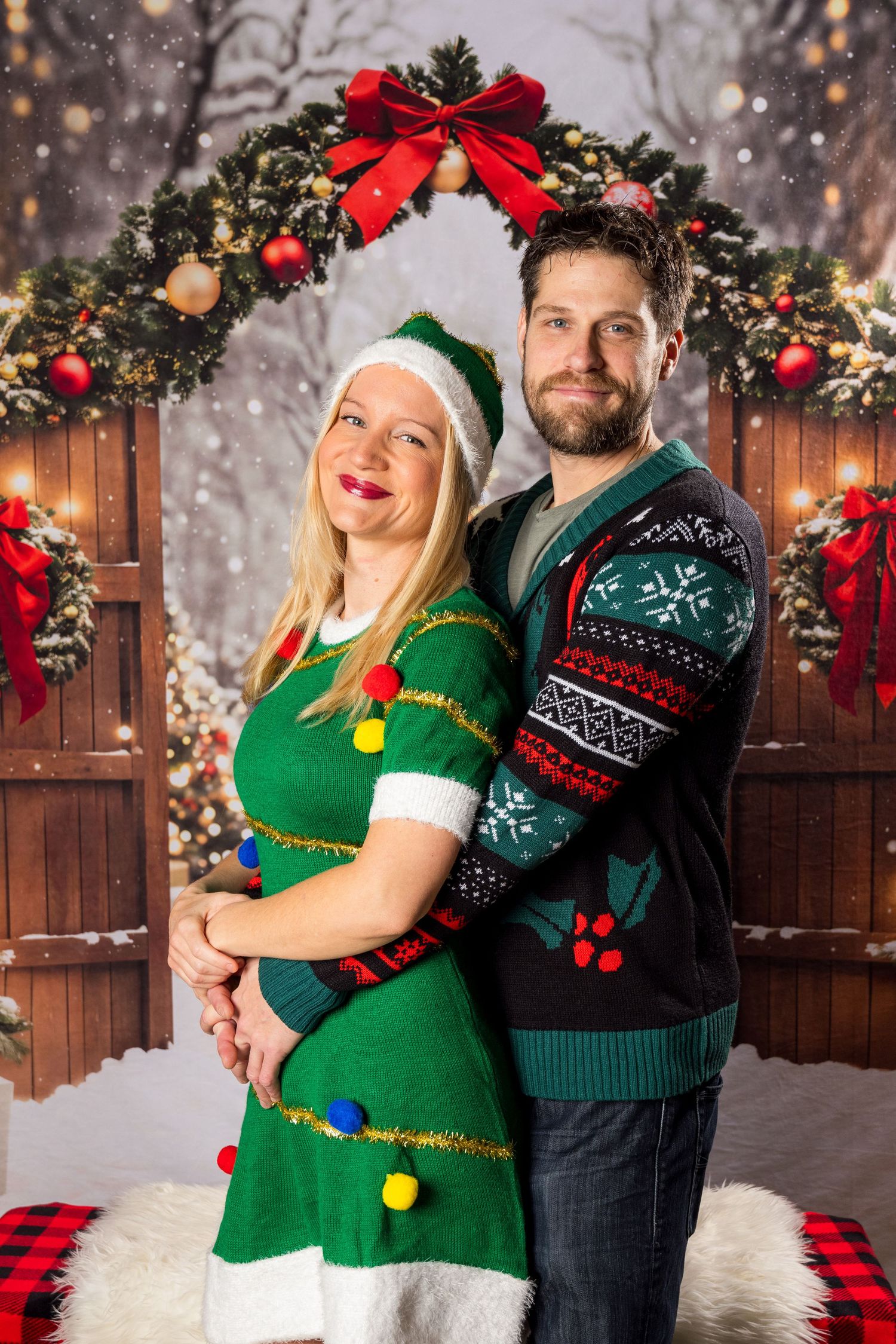 Christmas Family portraits | Russell Flea Market | Ottawa Wedding & Lifestyle Photographer | Tim Gowling Photography