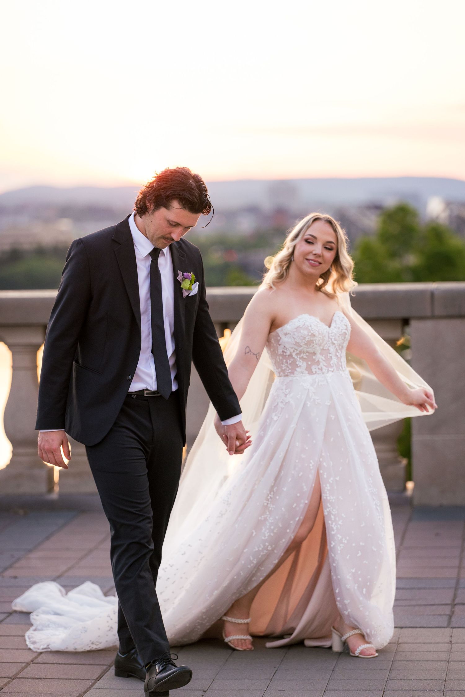 Wedding Photographer Ottawa Ontario | Balcony beside Fairmont Château Laurier, Ottawa, Ontario